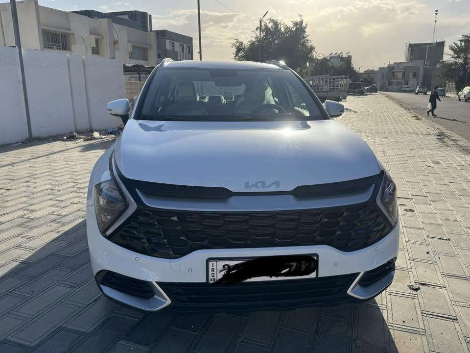 السلام عليكم
كيا سبورتج ٢٠٢٥ وكاله nim للبيع
السياره مكفوله كفاله عامه انشاءالله 
فول مواصفات جنطه كهرباء كراسي تدفئه وكهرباء وستيرن رادار جانبي عدا البانوراما 
ماشيه ١٤ الف كيلو 
كفاله عامه
رقم سليمانيه ب اسمي وشرط التحويل 
مكان السياره بغداد حي الجامعه
السعر٢٢٠ ورقه وبيه مجال بسيط 
للاستفسار 
واتس اب
***********
 ***********
