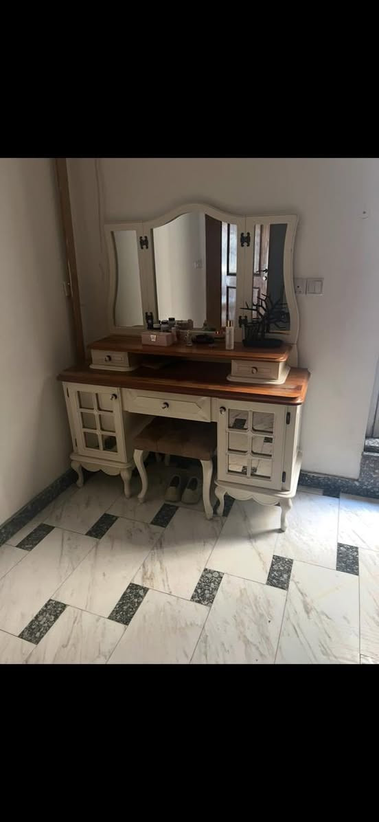 غرفة نوم نظيفه منطقه الكاظميه


**إذا كنت صاحب هذا الإعلان وتريد حذفه لأي سبب، رجاءا أرسل رسالة إلى الدعم الفني**