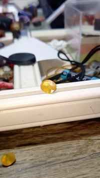 ياقوت افريقي • اصفر طبيعي • قطعة نادرة