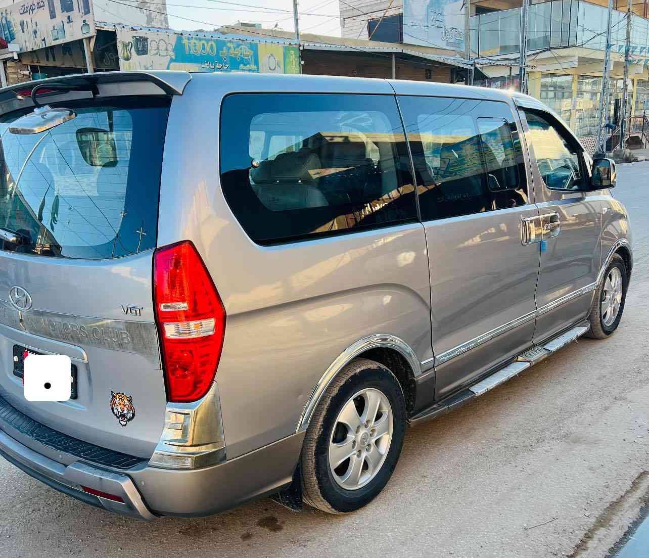 سلام عليكم
ستاركس مسكر دبلو اصل 

موديل 2018 

رقم بابل 

السياره خير من الله كما موضوح بصوره وتجي وتشوف. سياره مامتعوبه ولا اشتغل بيه كراج 

سياره بيه جاملغ ايسر امامي من كوريا بدون دواخل وبيه سونار شواصي شركه سياره كلش جديده

والباقي كفاله السياره

السعر 263بيه مجال للشراي 

الاستفسار

 ***********
