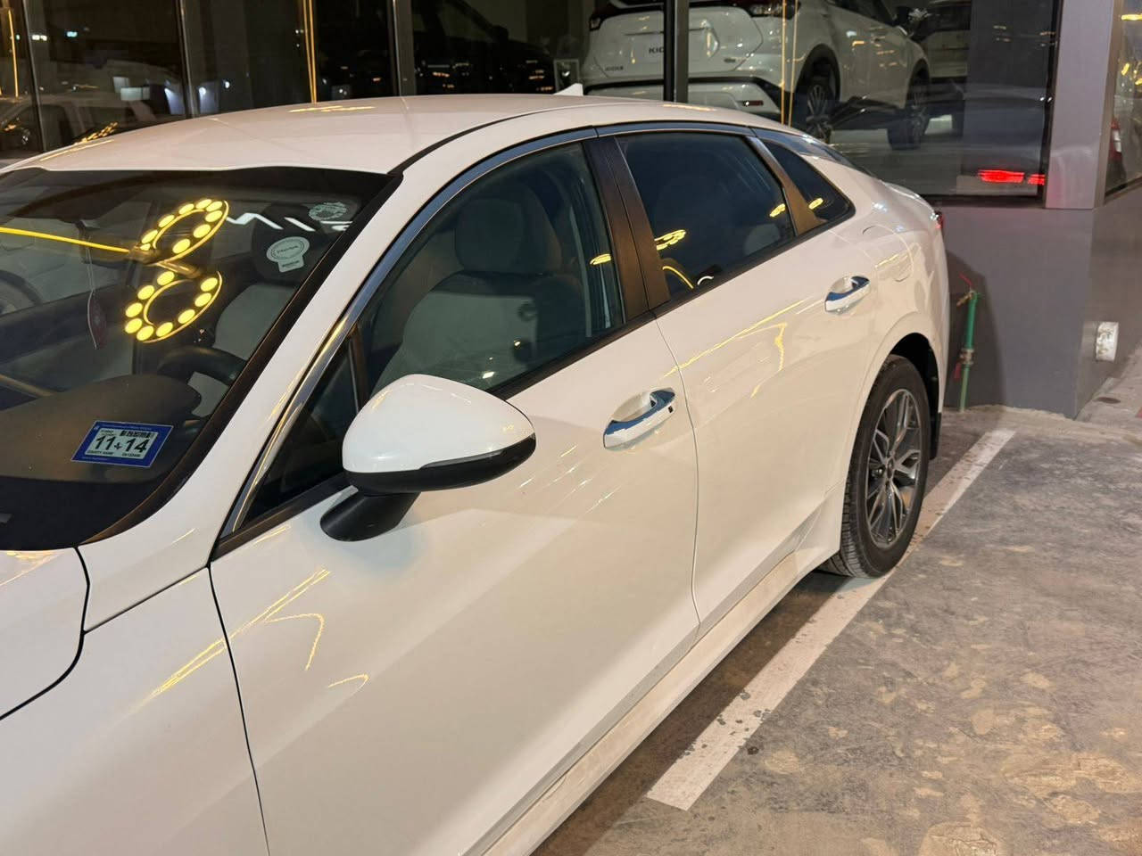 🚗 كيا K5 خليجي رقم أربيل –2021 بحالة ممتازة
السلام عليكم،
سيارة للبيع:

🔹 المحرك: 2000 سي سي شرط الفحص لافتح ولا تبخير
🔹 
🔹 الرقم: أربيل
✨ المواصفات:
بصمة تشغيل
تشغيل عن بعد
حساسي خلفي امامي
كامره دواره
صندوق ذكي يفتح 
شاشه ذكيه
تبريد لمس شرط ثلج
4 وضعيات قيادة
تبريد قطعتين
كشن كهرباء
شاشة + نظام حديث
🛠️ الحالة:
بدون حوادث (فقط بعض الرصعات )
صيانة مستمرة 
تواير جديدة
💰 السعر: 180مع المجال

📍 السيارة نظيفة وجاهزة للفحص تفحص سونار
📞 للاستفسار واتس اب 
***********
