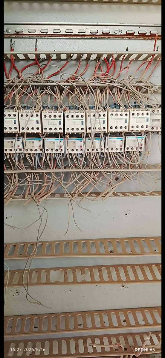 السلام عليكم للبيع شغالات عل فحص  ابيع شلع اريد سعر يسوه


**إذا كنت صاحب هذا الإعلان وتريد حذفه لأي سبب، رجاءا أرسل رسالة إلى الدعم الفني**