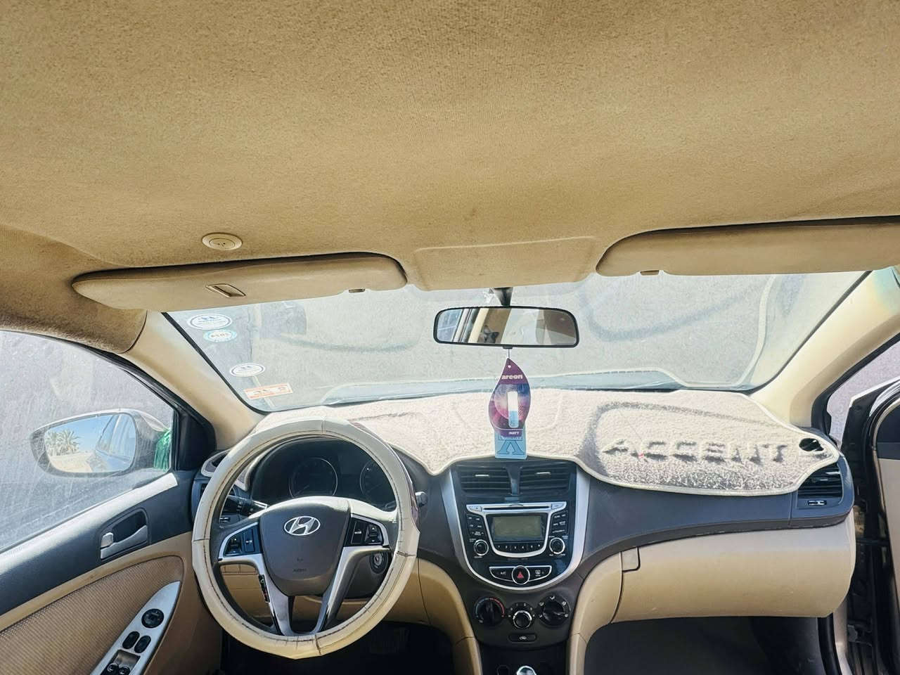 السلام عليكم
اكسنت 2016 خليجي 

محرك 1400

رقم سليمانيه 

سنويه لل28

السيارة نظيفة كلش وحلوه بيها فقط جاملغ مصبوغ والباقي مكفوله سعرها 90 وبيها مجال خاص او الاتصال 

***********
