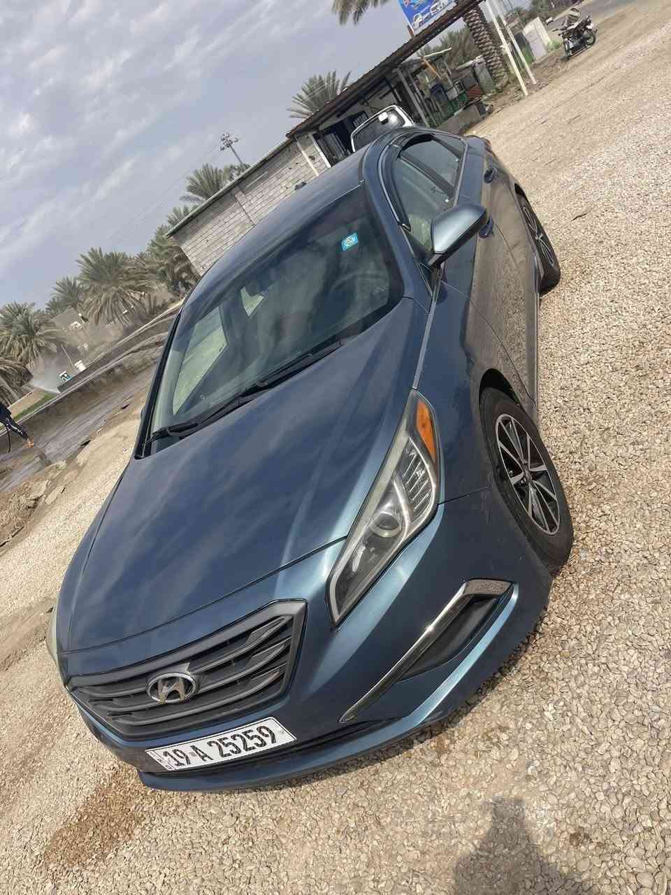 سوناتا موديل 15 محرك 2400 مواصفات عاديه شاشه كامرا سونار مرفق   السعر110 وبيه مجال حق لجيه للستفسار 
***********
