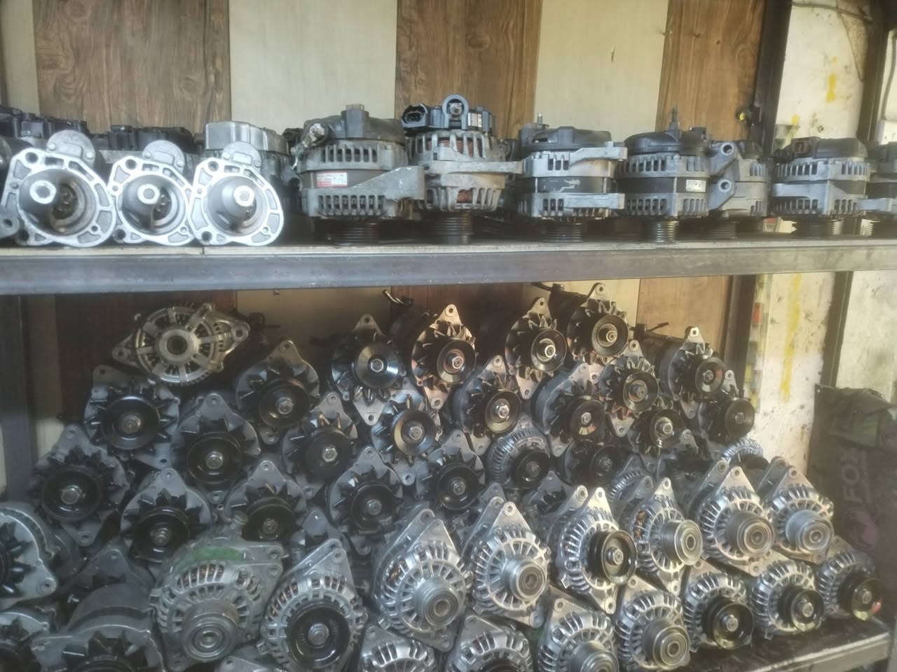 من رخصة مدير الكروب
الاسطورة لبيع وصيانة السلف والدينمو كافه انواع السيارات جملة /مفرد

بإدارة سجاد الصياد

***********

***********
يوجد توصيل لكل محافظات العراق 5 الاف
