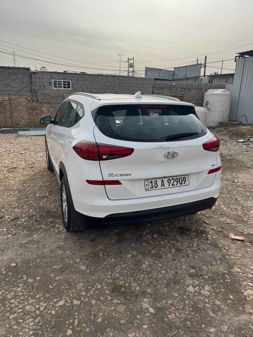 🚗 للبيع: توسان 2019 وارد أمريكي

✔️ الموديل: 2019  
✔️ النوع: Hyundai Tucson  
✔️ اللون: أبيض 🤍  
✔️ المحرك: GDI  
✔️ الممشى: 91 ألف كم  
✔️ وارد: أمريكي  
✔️ الحالة: حادث سابق (الجام الأمامي الأيمن + جزء من البنيد)  

✔️ المواصفات:
• شاشة  
• حساسات  

✔️ التسجيل: رقم بابل باسمي  

💰 السعر: 165 ورقة (قابل للتفاوض للجادين)

📞 للتواصل: ***********  

السيارة بحالة جيدة للاستخدام اليومي، والفحص متاح المحاويل, بابل
