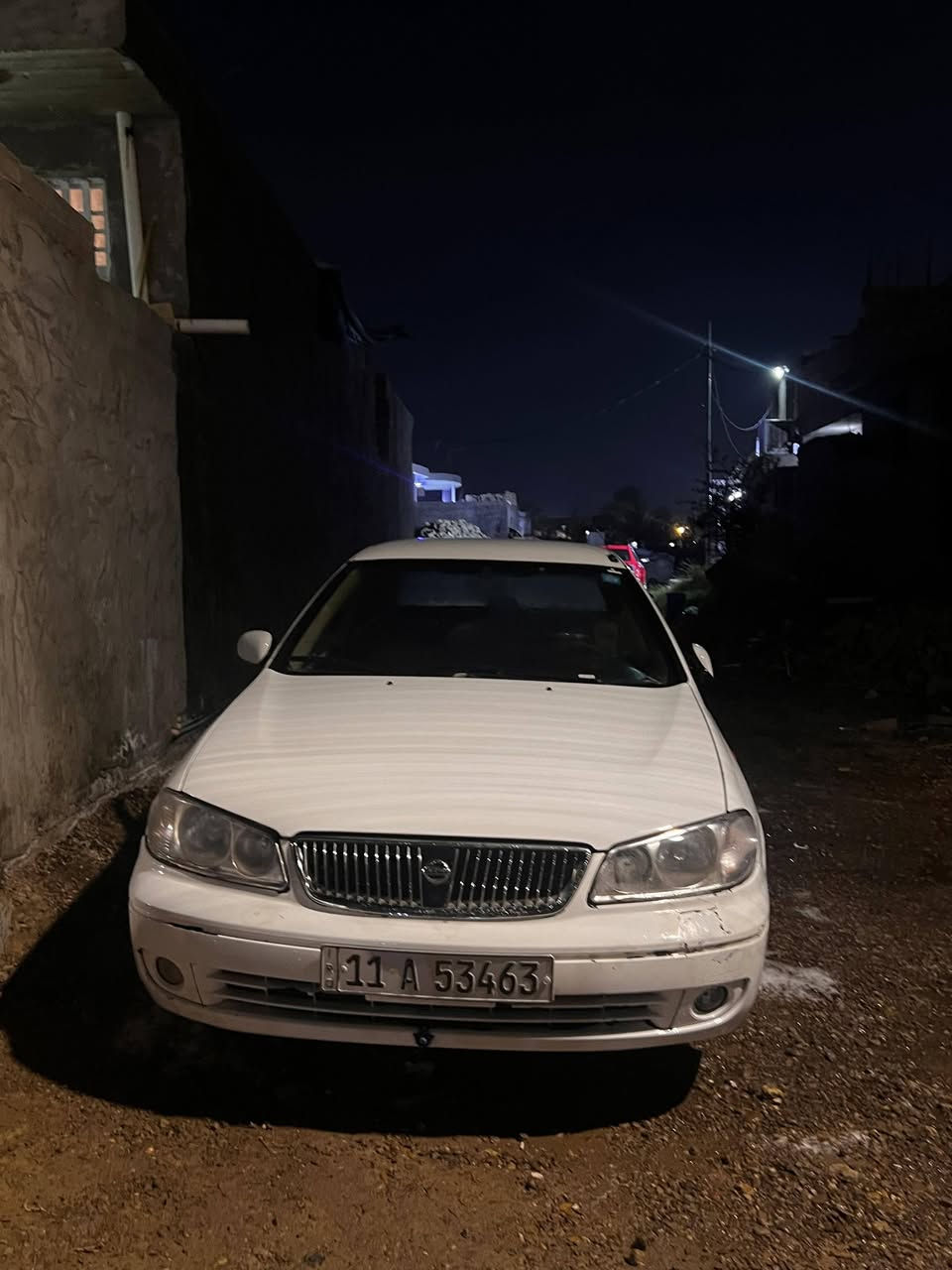 السلام عليكم 
سيارة نيسان سني موديل ٢٠٠٤ مصبوغ احزام جمالية الاتصال والاستفسار. مكاني بغداد  ***********
