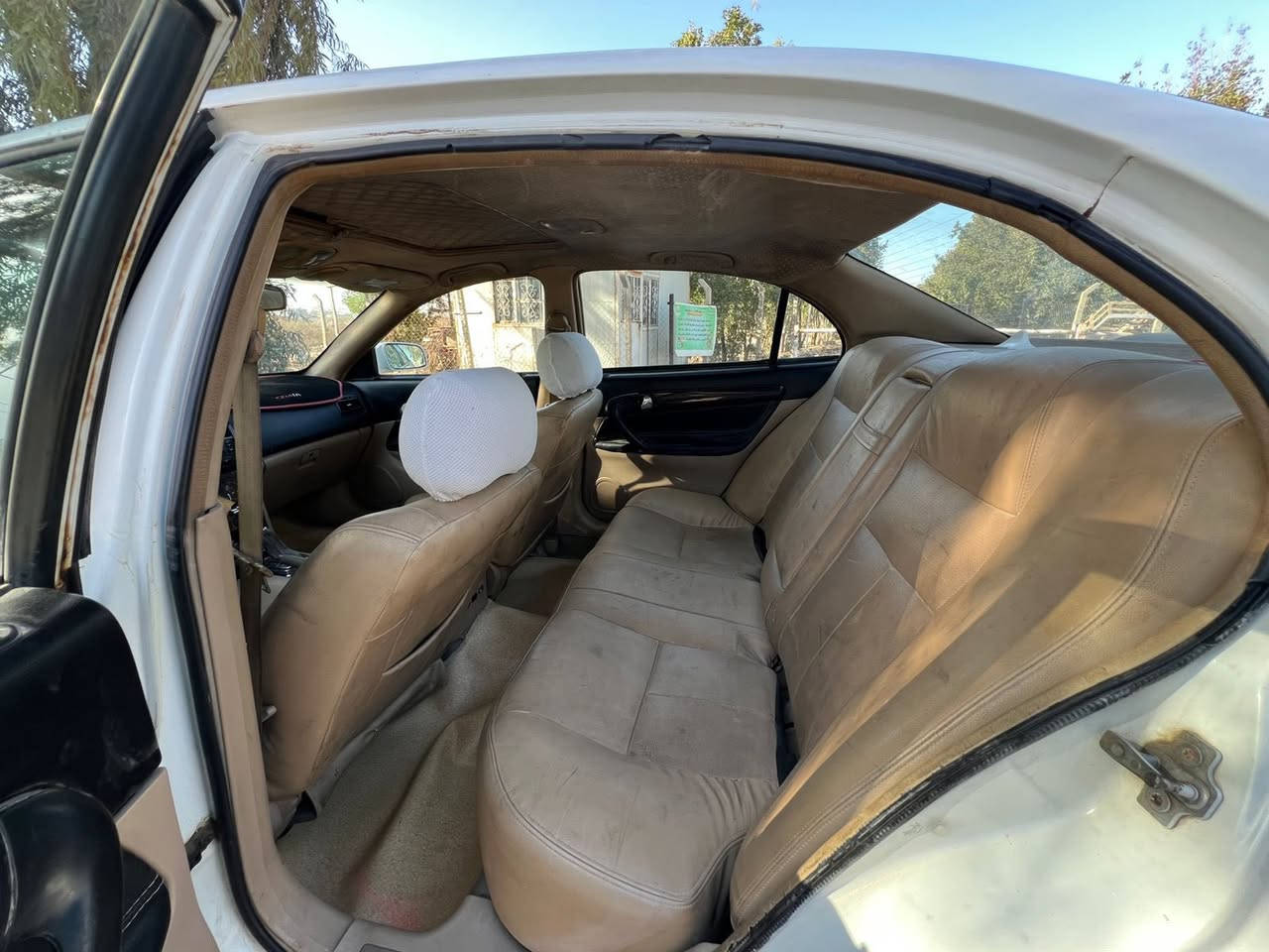 السلام عليكم شيري  A ستار ٢٠١١ اللون ابيض بغداد محرك وكير كورلا vvtz1 محرك وكير صار اسبوع من شادهن جدد تخم تاير جديد باتري جديد تبريد ثلج  الغرفه على الشركة الكشنات جلد بيجي شاشه السياره تاخذها فلس مذب عليها حتى سبيرها جديد ٠٠٠ المالك مضمون ويريد تحويل السيارة سعرها ٤٨ مجالها حك الجيه موبايل ***********
