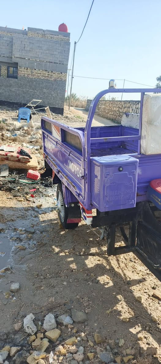 سلام عليكم ستوته للبيع مديل 2020 أوراق اصولي
لون بنفسجي كدام عينك ستوته نضيفه 
كهربايات كلها شغاله ماعايزه شي مال جنايا 
سعر1750وبيها مجال بصيط 
تصل عل رقم وخادم اني***********
