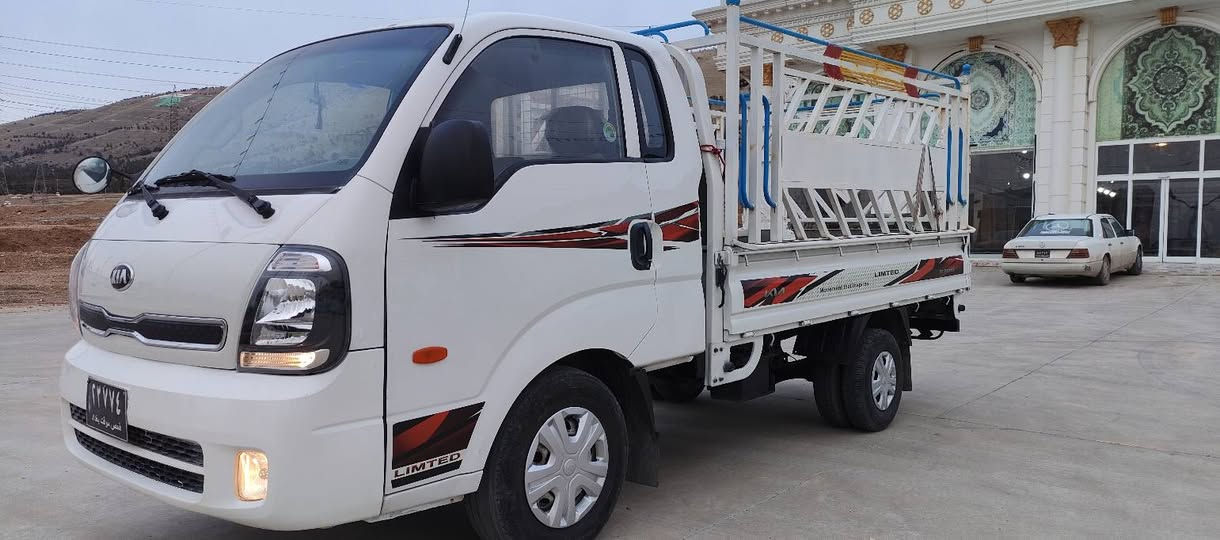 سەرەتابەناوی خوا 
کیابیلاد 2010 ئەبو شفرە
کامل کراوەتە 2021
سعری64 گەڵا
3000 سۆپەر مەکینە ڕەش 
5دووگمە 
تەبرید ساردوو گەرم 
سەلە
 کوشن هیتەر ئاوێنە کارەبای 
ئاوێنەی ئەخەوێت 
برێکی بەسراوە
ئێستوپی دواوەی بەسراوە 
حاسەی دوای بەسراوە ABSبەسراو دە عمی دوای بە سراوە 
 تەنها 190 هەزار ڕۆشتوە
ناوبۆدی لەسەرە 
چەمچەیلە سەرە 
6تایەی لۆکە 
ڕۆن و فلتەری گۆڕاوە
قەترەغایزی نییە 
250مەسرە فینیە 
***********
***********
