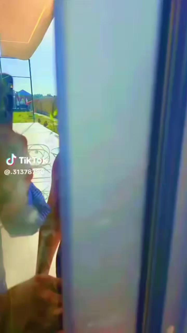 سلام عليكم للبيع شاليه نصف دونم عقد24 منطقة التويثه الاتصال على الارقام
***********
***********
