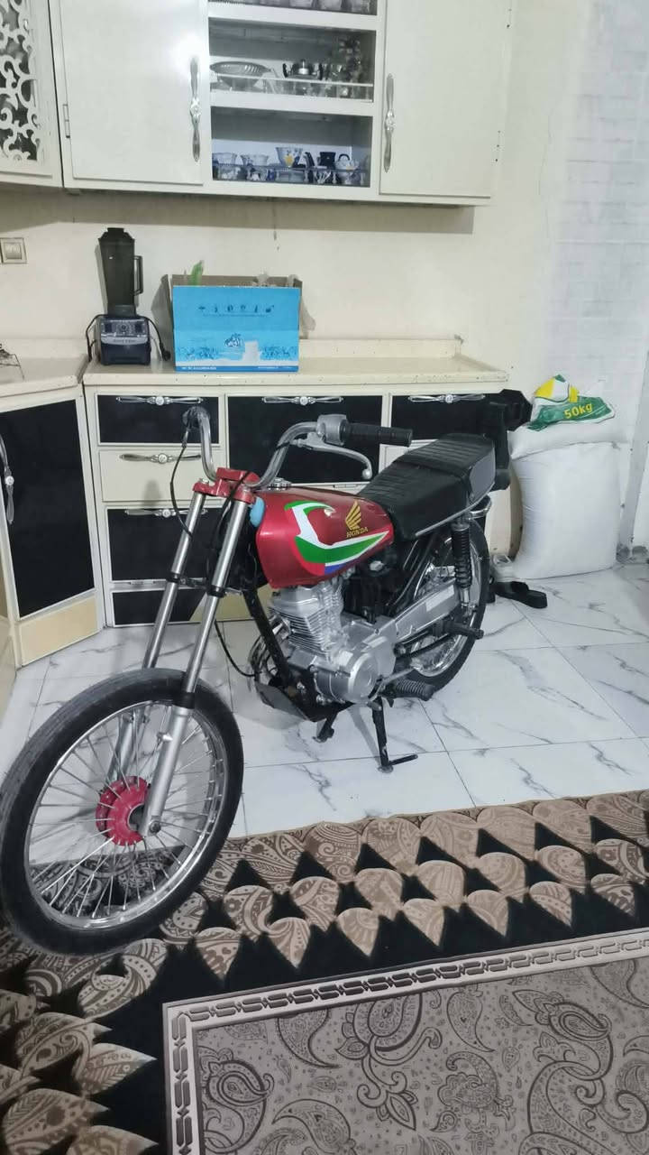 سلام عليكم دراجه للبيع 4كير محرك مكفول   (بدوووون)
مكفوله عشأئرين
هذه رقمي ***********
سعر 600 بيه مجال
