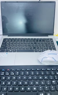 لابتوب اسوس • ذاكرة ٥١٢ • ماوس وكيبورد خارجي