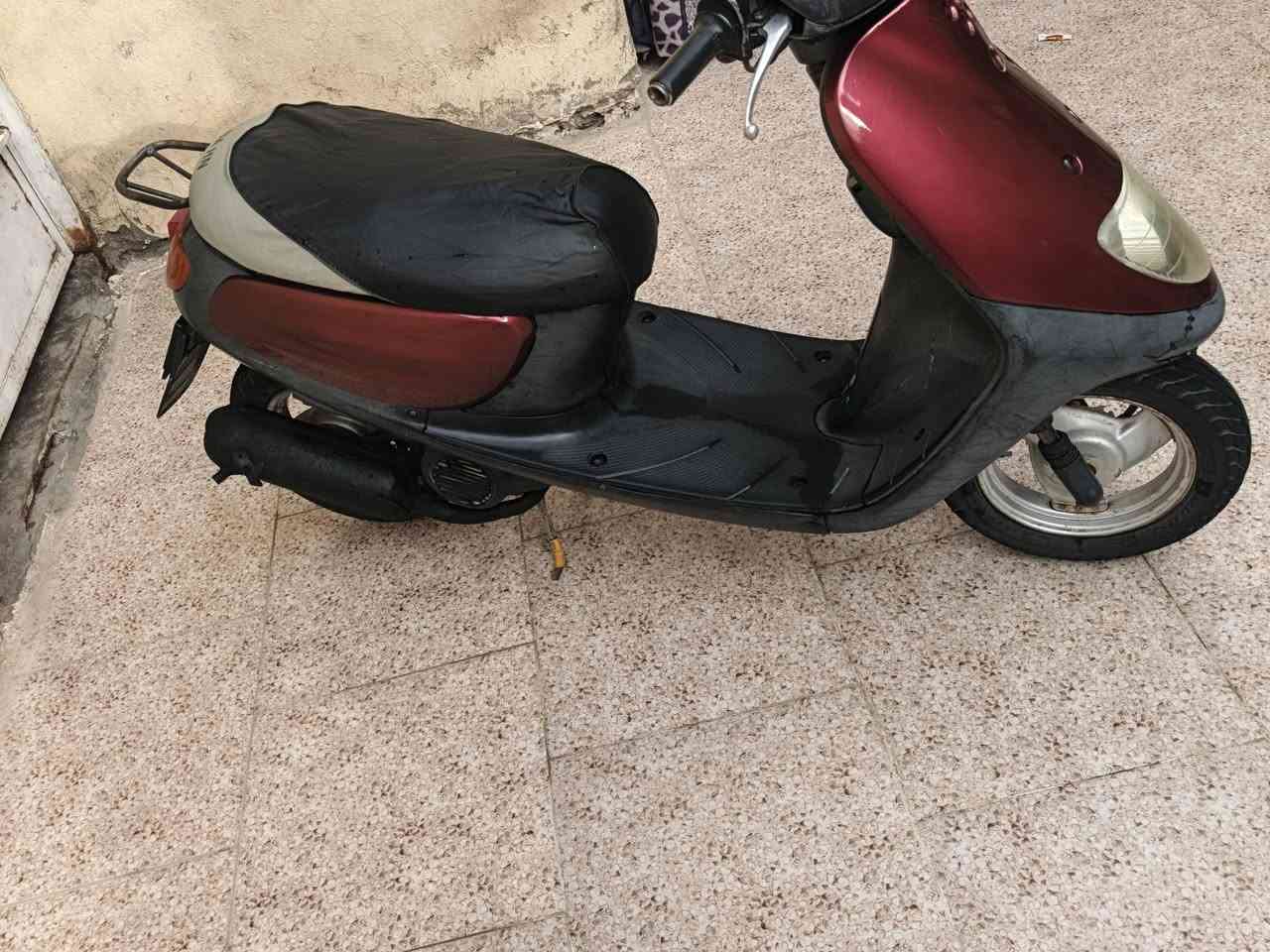 السلام عليكم دراجه منغولي سلف هندور كهربائيات كلها شغاله اي نقص ما بيها مكينه ناعمه لايت اشاير السعر 400 الناصريه مركز وهذا رقمي ***********

