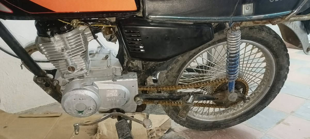 شوين كويه

بؤفرؤشتن نامي بةشةرت هةموو
گيرو مه كينه ي به شه رت  شتئ چركةي تيانيه تاية بؤتاية بةشةرت سعري200 هه زارو مه عامه له خوار هه مو بازار 
موشته ري تيل بكه 
*********** كويسينجاك, أربيل
