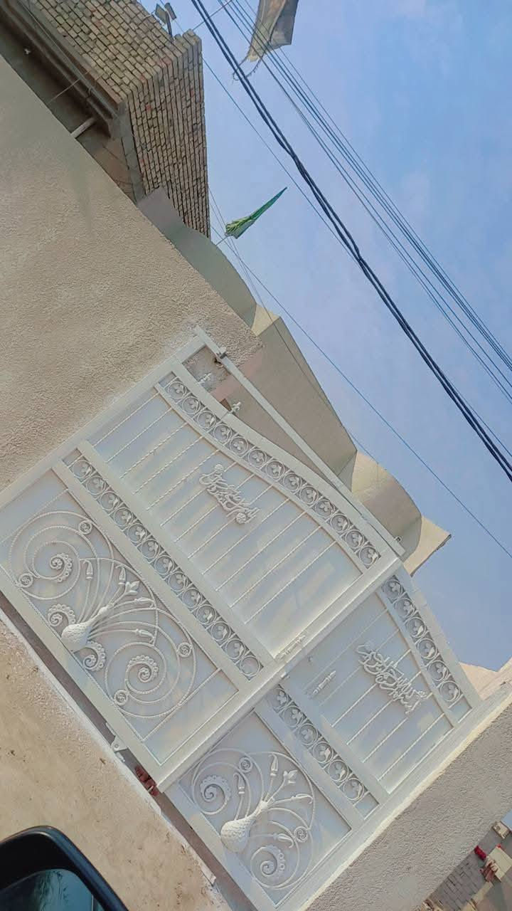 البيع او مراوس م ٢٠٠ الورديه حي الرسول مقابل اسواق الحجي قرب جامع الرحمن قرب صيدلية حسين الجنابي بناء جديد غرفتين وصاله ومطبخ مغاسل خارجي وداخلي منور ترك كراج جبير حديقة هاذ الشارع عريض بس ماكو جوارين مقابيل البيت 🏠 ساحه جبيرة الصور واضحه السعر المدائن مناسب


**إذا كنت صاحب هذا الإعلان وتريد حذفه لأي سبب، رجاءا أرسل رسالة إلى الدعم الفني**