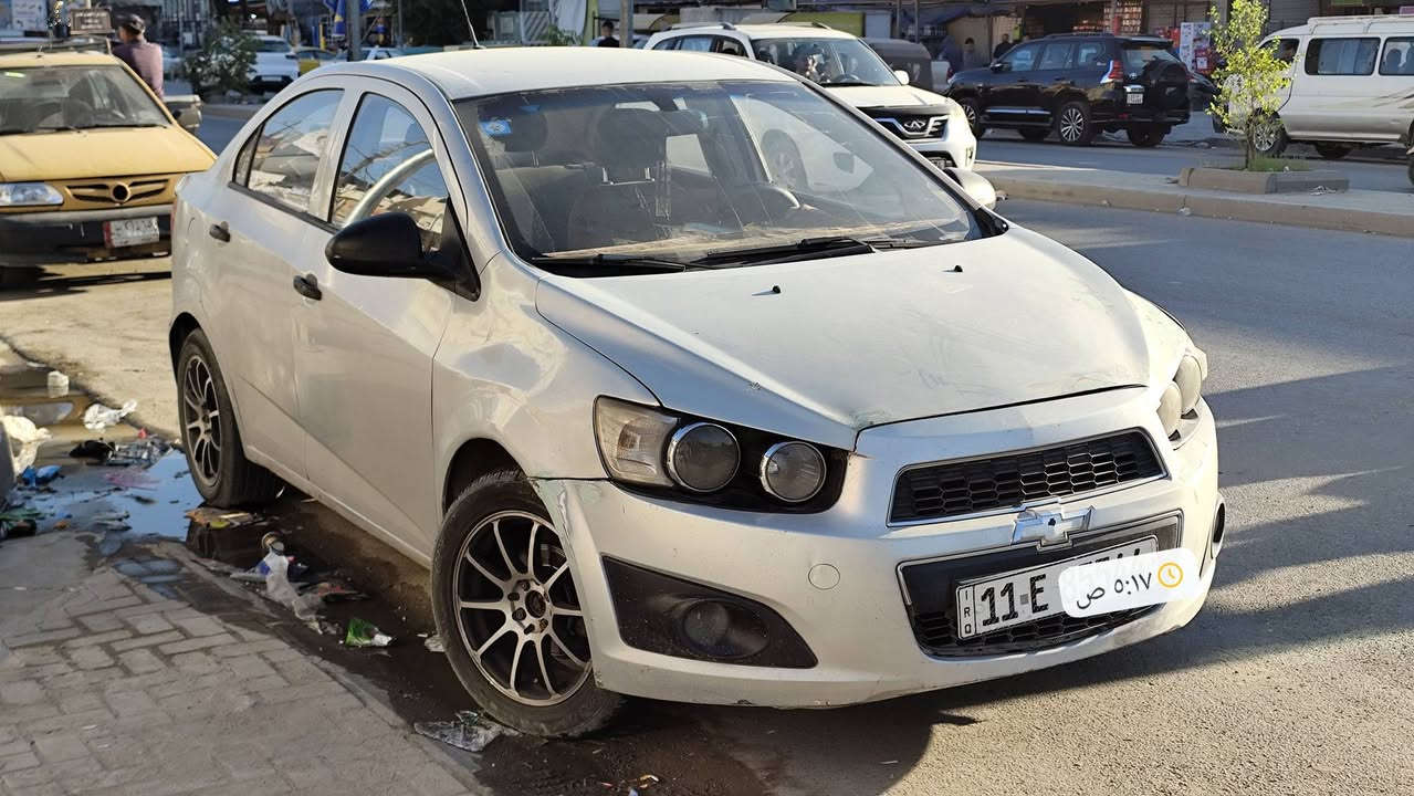 شوفرليت سونك موديل 2012
محرك 1600، تبريد تدفئة، رقم بغداد مميز، السيارة بأسمي، السنوية نهاية 2027، كير اوتماتيك 6 سرعات، تخم ويل، دواخلها حلوة.. تبريد وتدفئة شغال.

مصبوغة حزام سابقًا بدون ضرر، وحاليا تحتاج صبغ مكانات بالكشر الخارجي بسبب طخطخات مثل ما واضح بالصور

***********
للبيع او مراوس بأحدث مع الفرق
السعر (53 ورقة) مكاني بغداد - البياع
