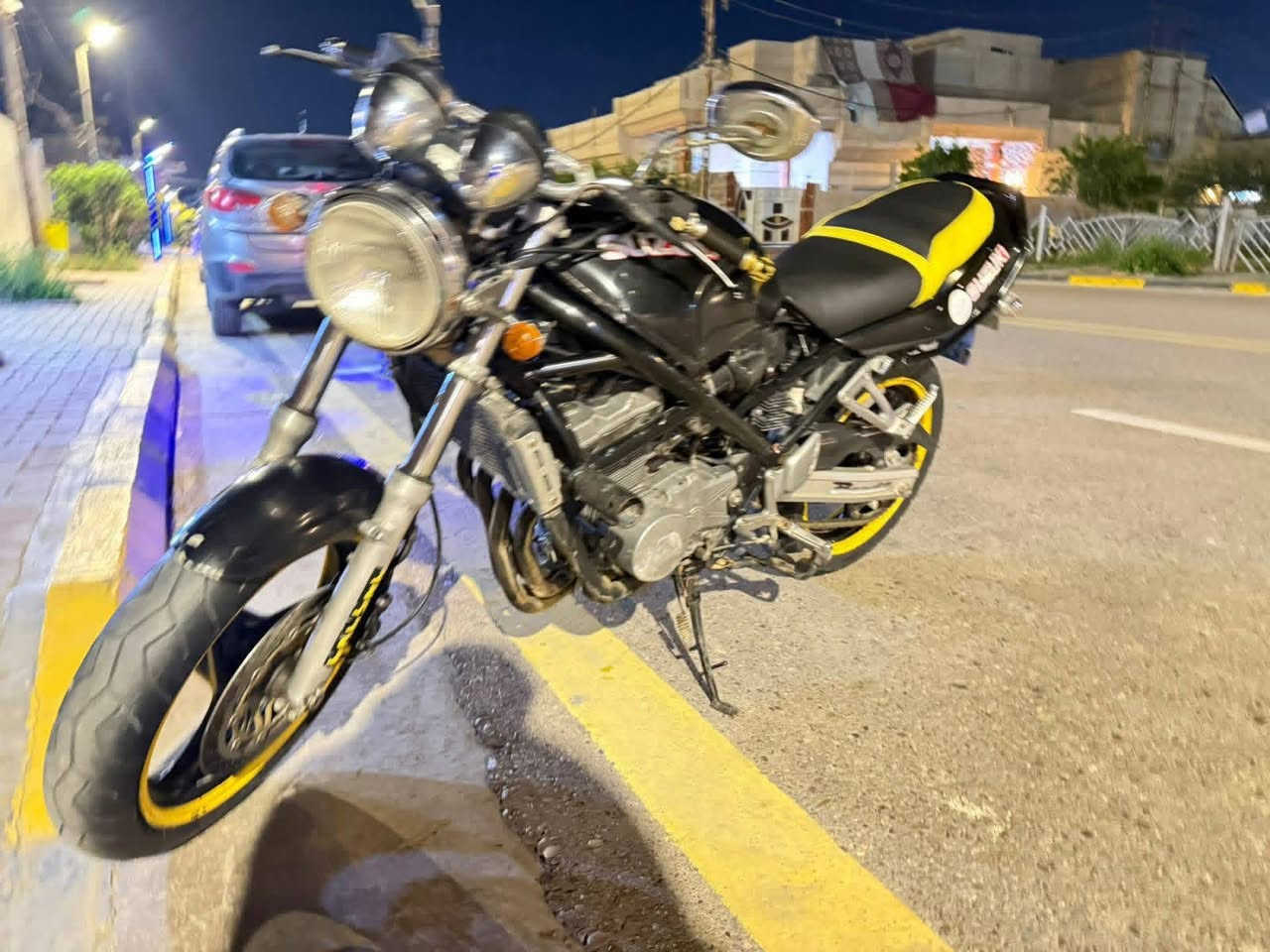 السلام عليكم
بانده ربع البيع أو مراوس 
مكاني الضلوعيه 
***********
