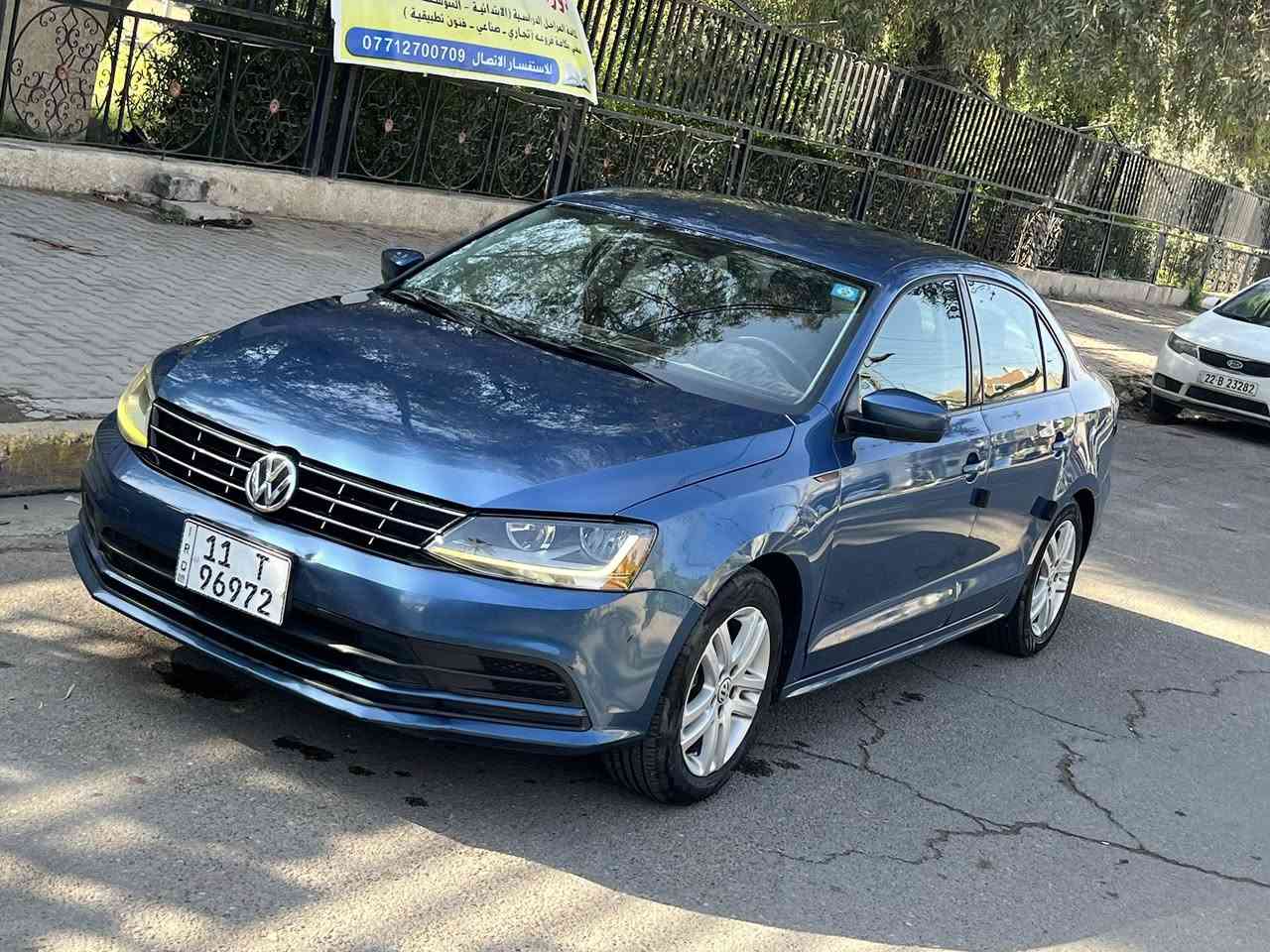 جيتا 2018
وارد امريكي حادث باب خلفي وجاملغ خلفي بدون دواخل صور الحادث مرفقه بجم كبس شركه تبريد شركه
رقم بغداد بأسمي
محرك 1400 تيربو 
ماشيه 70 الف وقابل للزيادة
بدون اي نقص جاهزة 

السعر 117 وبيها مجال
مكان السيارة بغداد 
الصليخ او الشعب  
***********‬
