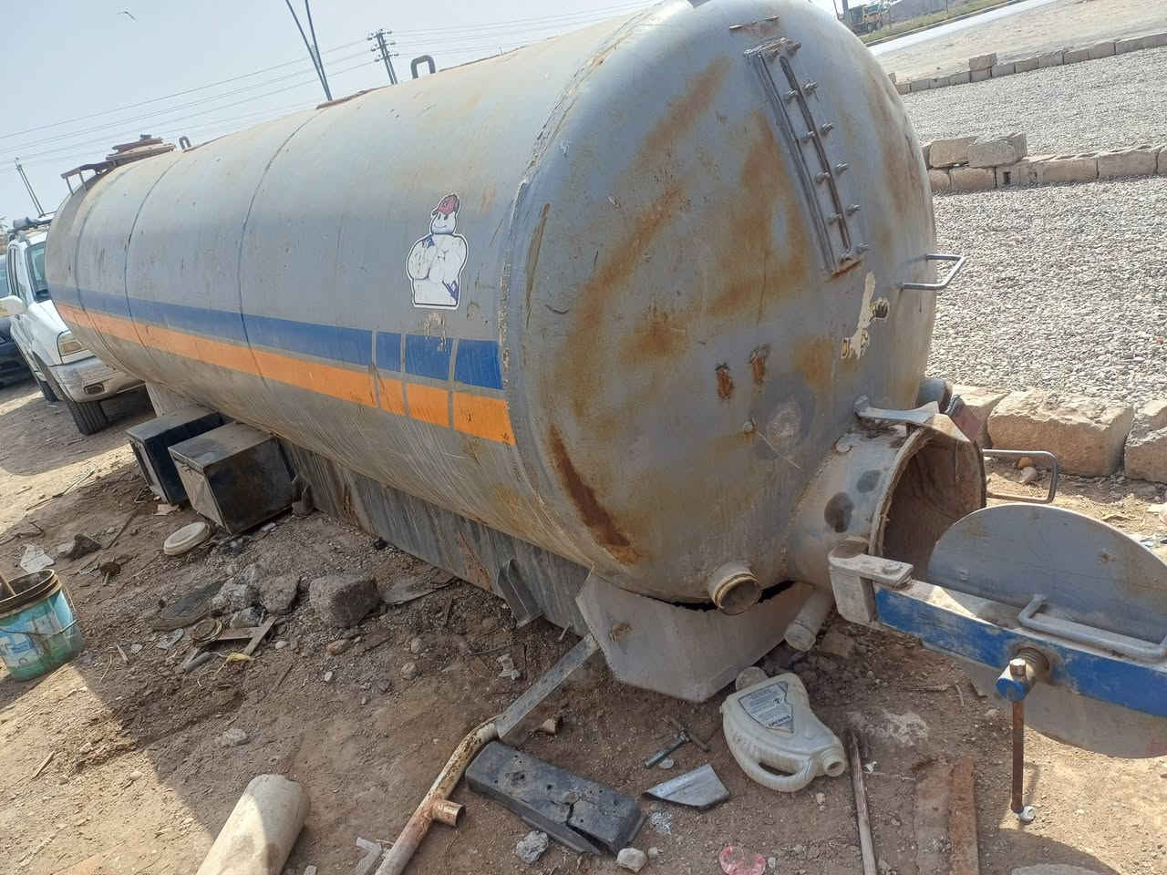تانكي للبيع المكان ديالى منطقة الحويش طريق بغداد كركوك اي استفسار اني حاضر وسعر مناسب ***********
