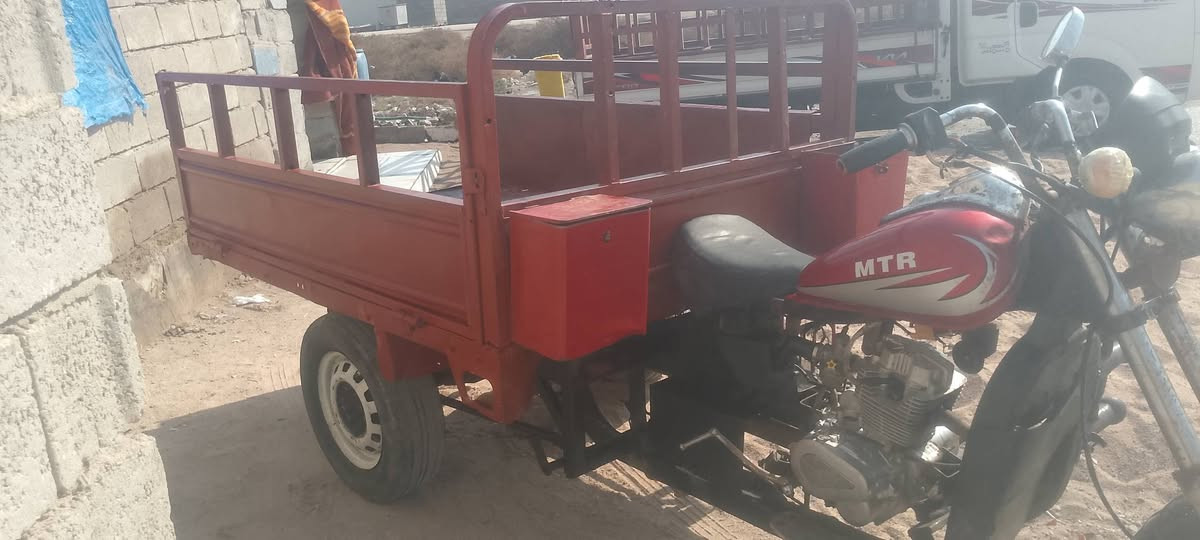 السلام عليكم ستوته التيار نظيفه ادوات
*********** 
 سياره نظيفه
