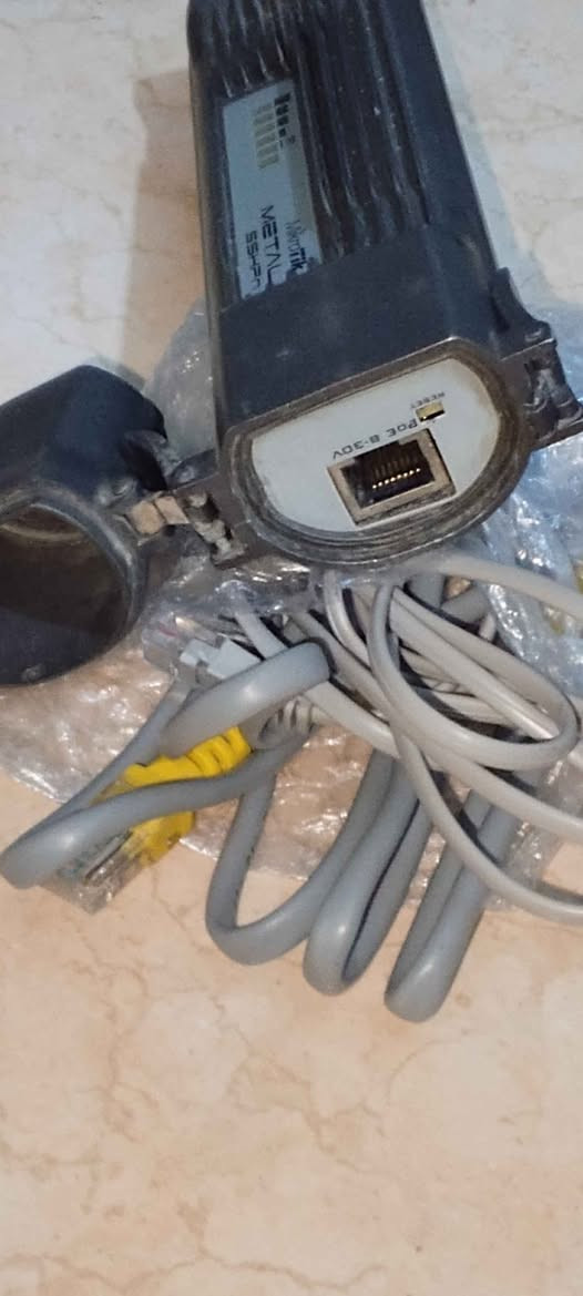 سلام عليكم ورحمه الله 
اغراض باله اصلي شبكه الانترنت ما اعرف نوع شكل كله بلاتنيوم دش القنوات الفضائي والكارت المشفره 
20 جهاز الابيض جديد غير مستخدم ما اعرف شنو شغل كلهن ب30 البصرة, العراق


**إذا كنت صاحب هذا الإعلان وتريد حذفه لأي سبب، رجاءا أرسل رسالة إلى الدعم الفني**