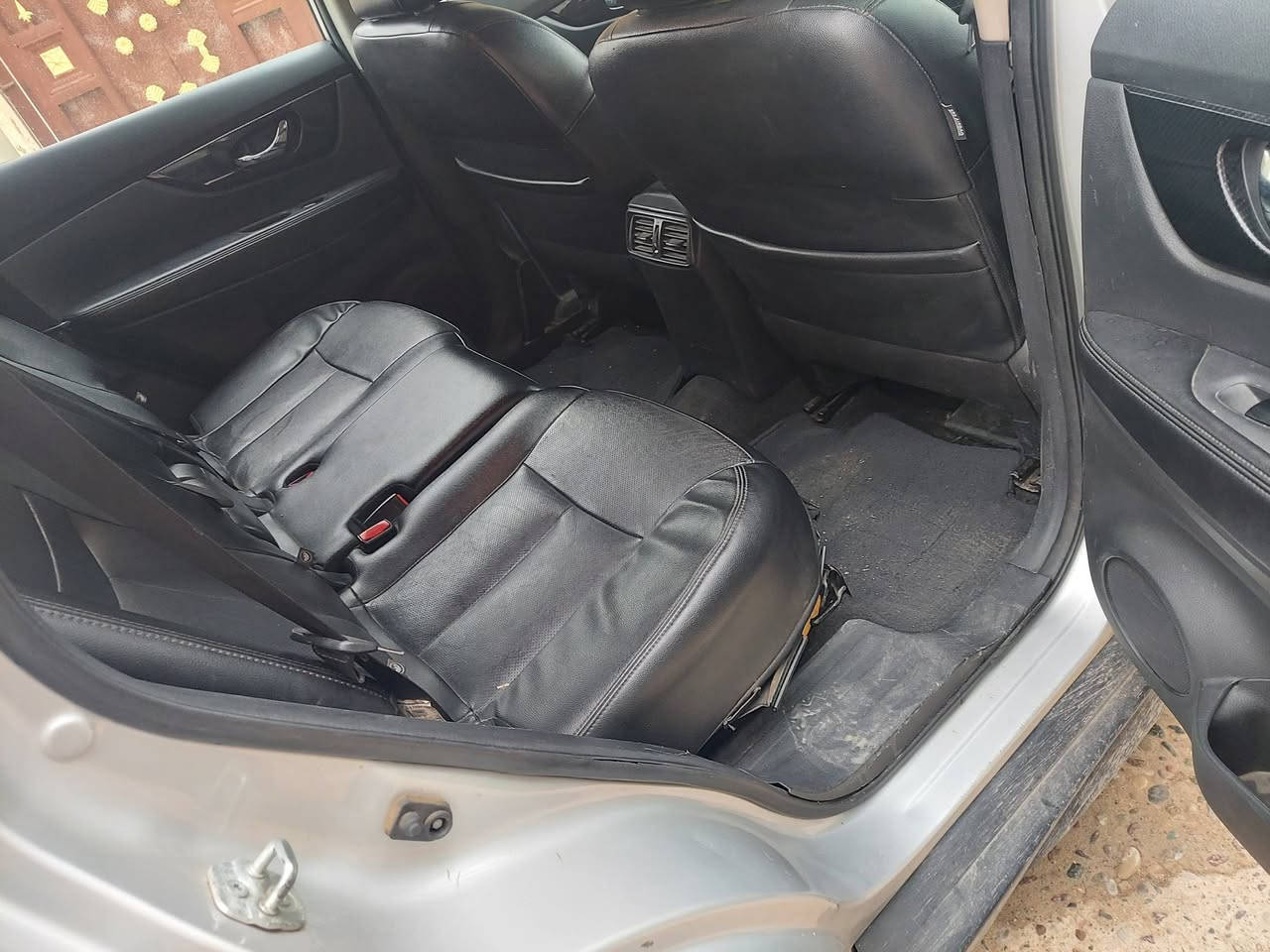 نیسان رۆژ موديل 2018  SL فول  للبيع فقط ،
سياره ضررها :- 4 قطعه صبغ بدون دواخل شرط ،
سیارە فول وشغال ، محرك ،كير ، حداديه كلها شرط ،
رقم وسنويه جدیده الی 2029 تحویل + وکالە ب شرط ،
السعر :- 138$ ومجال بسیط عنوان بردرش بین عقرە و موصل ،
 ،،،،،،،،،،،،،،،،،،، *********** ،،،،،،،،،، واتساب + فایبر ،،،،،،،،،،،،،
