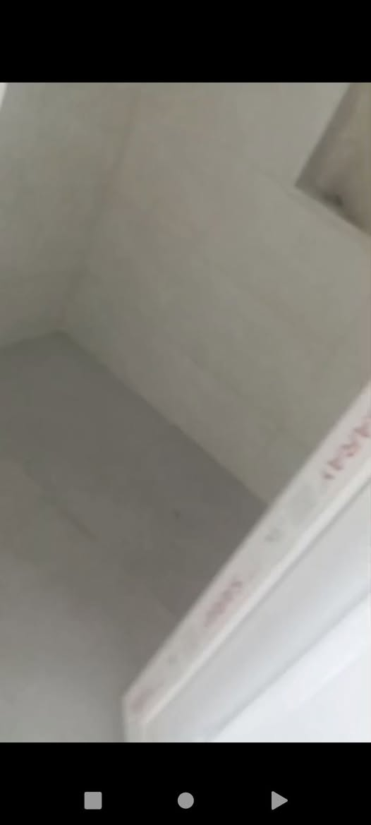 بيت للبيع رقم مضمون موقعم ممتاز النصر قريب سايدين البيت فول سيراميك حمامات رائع جدا موقع ممتاز مساحه 170م غرف نوم 2 اسقبال مطبخ فول كاشي السعر وباقي التفاصيل مراجعه مكتب عقارات العامري قادسيه المرور القديمة حديثه السلام ***********@

