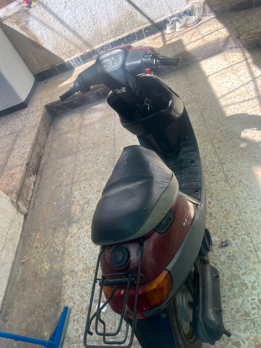 دراجة منغولي خطين مكفولة و نظيفة كلش محرك ما مفتوح دراجة حيل نظيفة سعرها 300 و بيها مجال بسيط مكاني دور الشرطة ***********