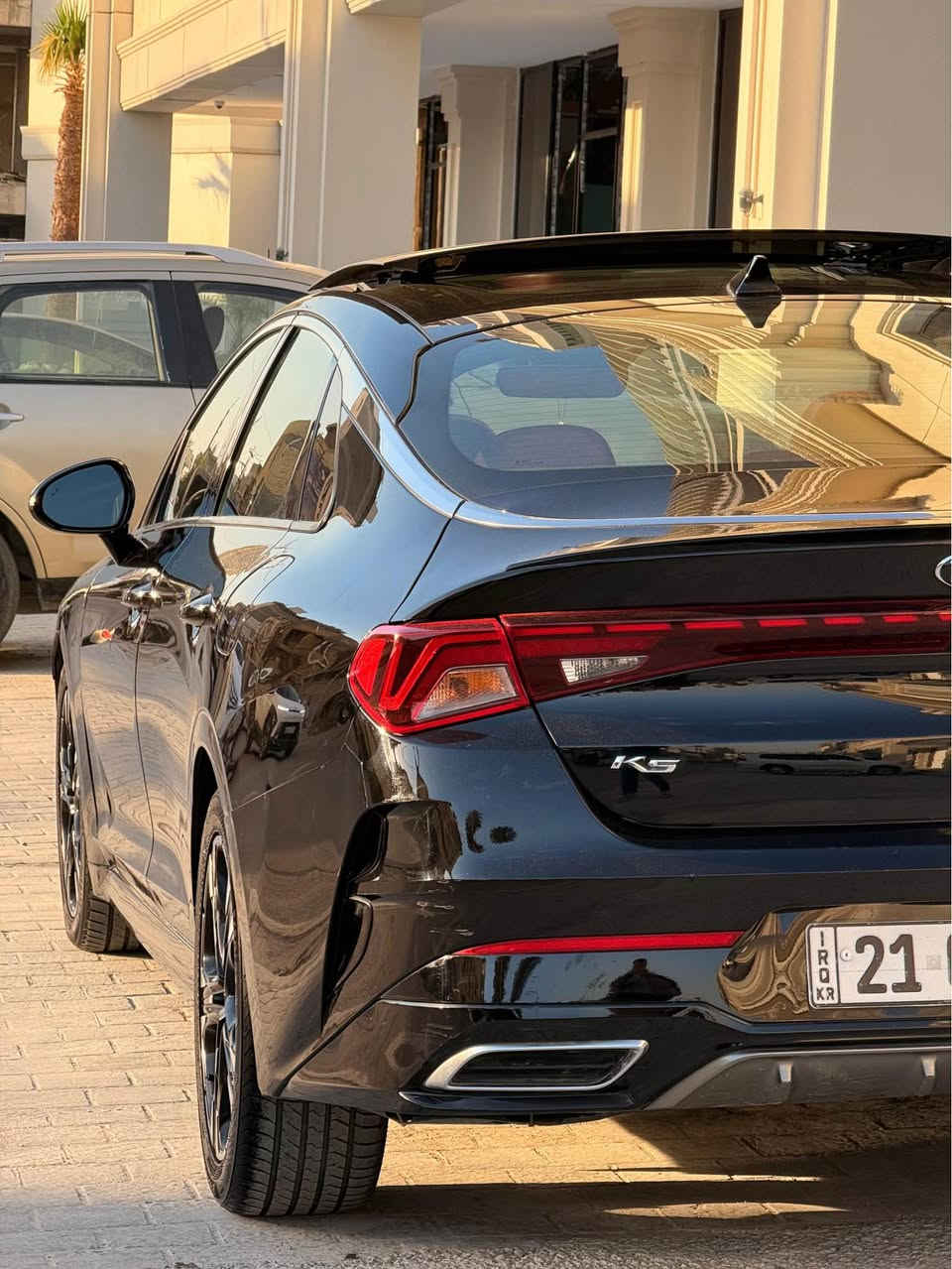 🚗 كيا K5 GT Line موديل 2021
حادث بنيد وجاملغ فقط بدوان دواخل وايرباك دركه راجع سستم السياره خير من الله محرك كير تبريد كفاله السياره بيع فقط بدون مراوس 
السياره باسمي تحويل ثاني يوم 

ماشيه 70 ألف فقط ✔️

 • محرك 1.6 تيربو قوي 💪
 • جير أوتوماتيك 8 سرعات
 • كشن كهربائي 🔌
 • فتحة سقف بانوراما 🌤️
 • دركه حرف D مختم GT Line 🏁
 • شاشة كبيرة + Apple CarPlay
 • كاميرا + تنبيه عنده الرجوع
 • رادار أمامي + جانبي + خلفي 
 • قيادة ذاتية 🤖
 • مثبت سرعة
 • مانع انزلاق
 • نظام الحفاظ على المسار
 • 4 مودات قيادة (Eco / Comfort / Sport / Smart)
 • تبريد ثلج ❄️ 
🔹 فحص موجود  ✔ دزلي وادزلك سونار 
مكان السياره صليخ ال 600 
سعر السياره $160 وبيه مجال بغداد, العراق


**إذا كنت صاحب هذا الإعلان وتريد حذفه لأي سبب، رجاءا أرسل رسالة إلى الدعم الفني**