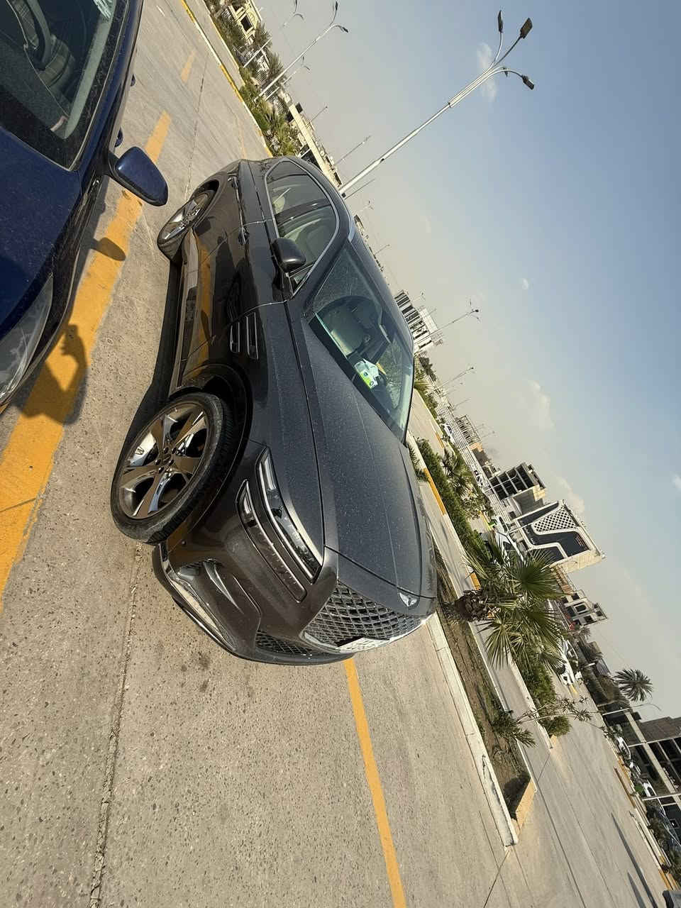2023
سبورت برستيج ماشيه ٥١ الف كيلو 
السياره بحاله وكاله 
مكينه 2,5 تون تيربو 
حادثها دعاميه اماميه +دعاميه خلفيه فقط بدون ايرباك
تقرير من امريكا تعمل وتسير وبصور حادث سياره مشتغله بدون اي چيك  
سياره داخل ابيض 
سياره  كلش هوايه موصفات هيه فول فول 

السعر 380 بيها مجال 

***********
