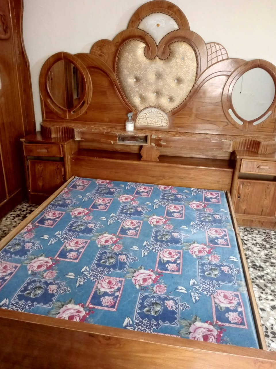 غرفة نوم للبيع


**إذا كنت صاحب هذا الإعلان وتريد حذفه لأي سبب، رجاءا أرسل رسالة إلى الدعم الفني**