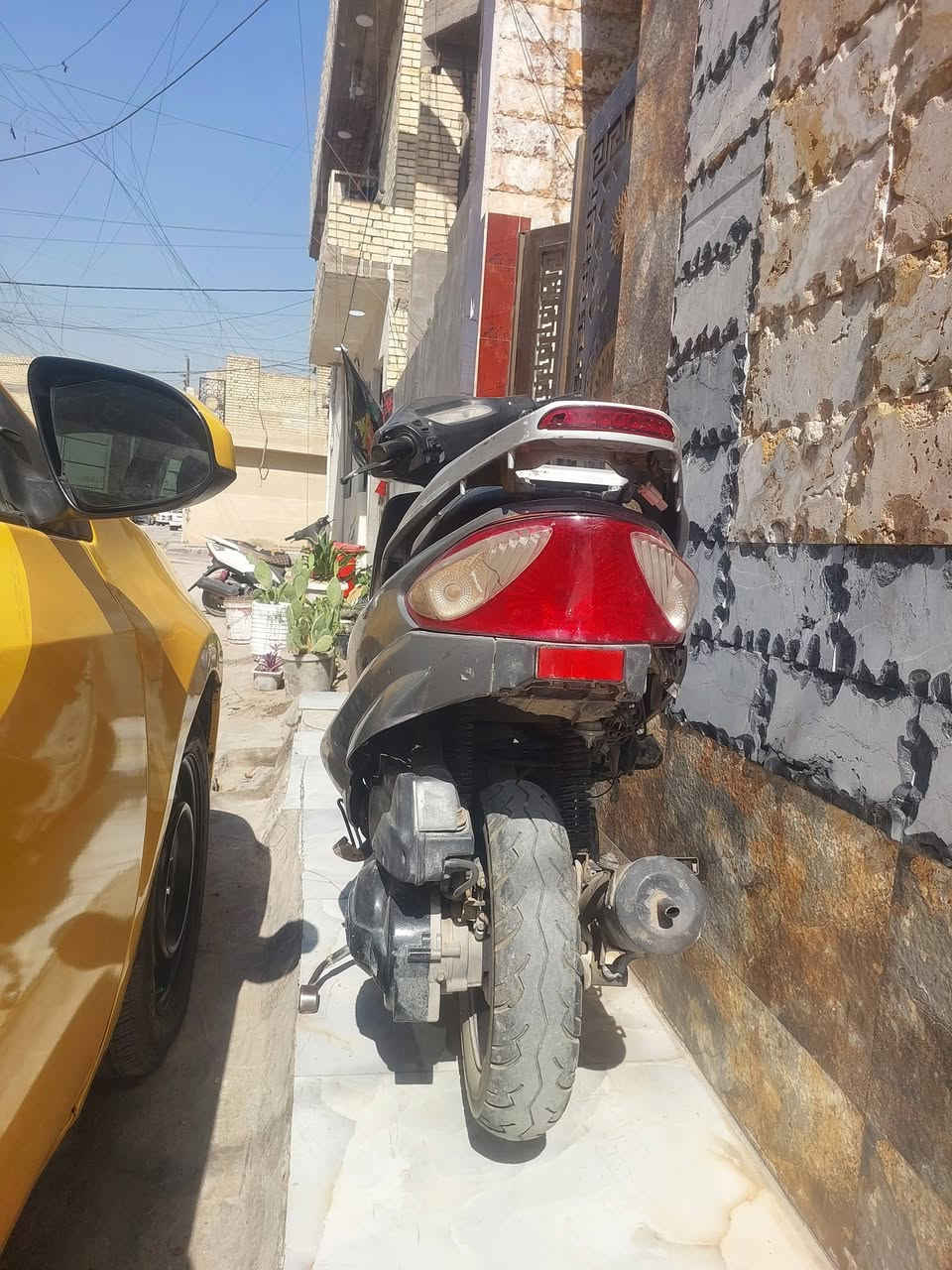 اللبيع دراجه كامكو سيام كله شغاله نكره  دراجه شلعه ومعدل  مكام الخطيب الزراعي  سعر 250 وبيها مجال  ***********
