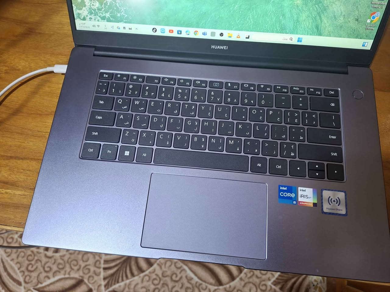 لابتوب Huawei MateBook D 15

• المعالج: يعمل بمعالج من نوع Intel Core i5.كارت الشاشة: مدمج من نوع Intel Iris Xe Graphics العالي الكفاءة في معالجة الرسوميات والألعاب.
2. الشاشة والعرض
• الدقة الموصى بها: بدقة Full HD تبلغ 1920 × 1080 بكسل (مساحة الألوان الأساسية SDR).معدل التحديث: 60 هرتز. 
• نظام التشغيل: يعمل بنظام Windows 11 
الذاكرة 512 GB
الرام 8 GB المجر الكعبي, ميسان


**إذا كنت صاحب هذا الإعلان وتريد حذفه لأي سبب، رجاءا أرسل رسالة إلى الدعم الفني**