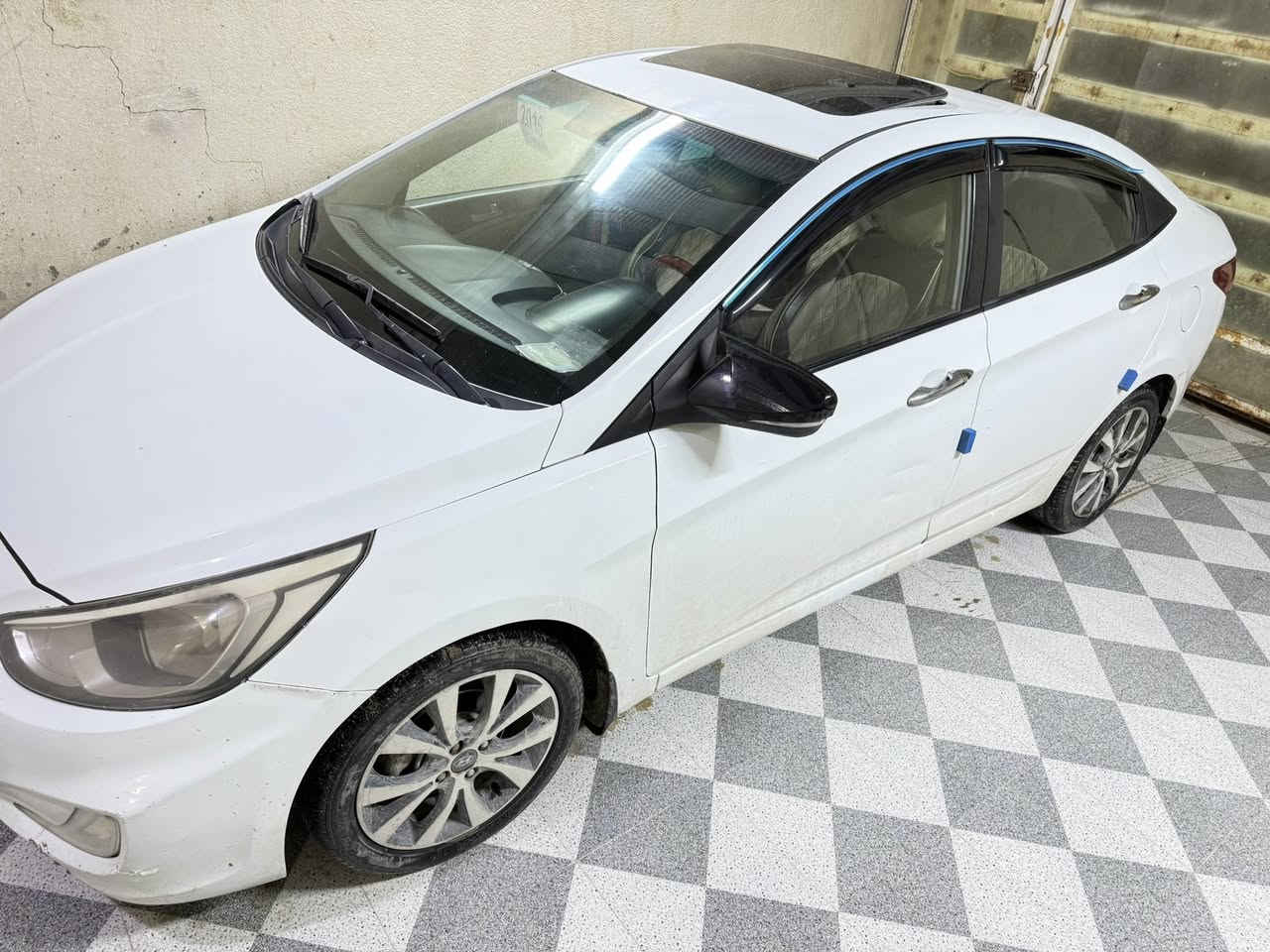 السلام عليكم اكسنت موديل 2016 رقم بصره حره نكليزي سنويه 2030 السياره مكفوله كفاله عامه ضربه وتبديل وصبغ محرك وكير كفاله مواصفات فول حداده وتخم تاير وتبريد مكفولات السعر ٩٤ العنوان البصره شط العرب ***********
