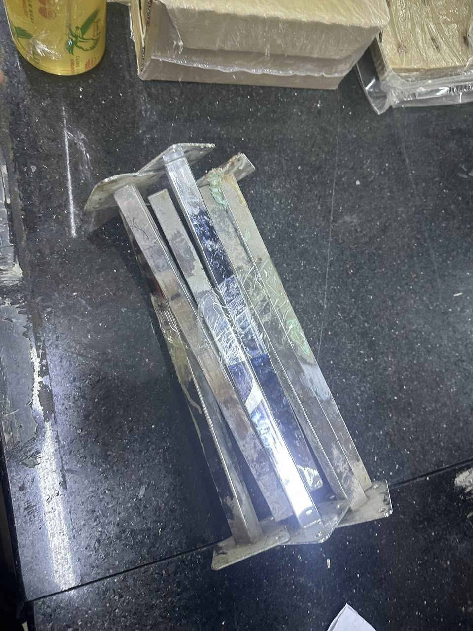 شيال مالت رفوف للبيع 
*********** 
مكاني نجف
