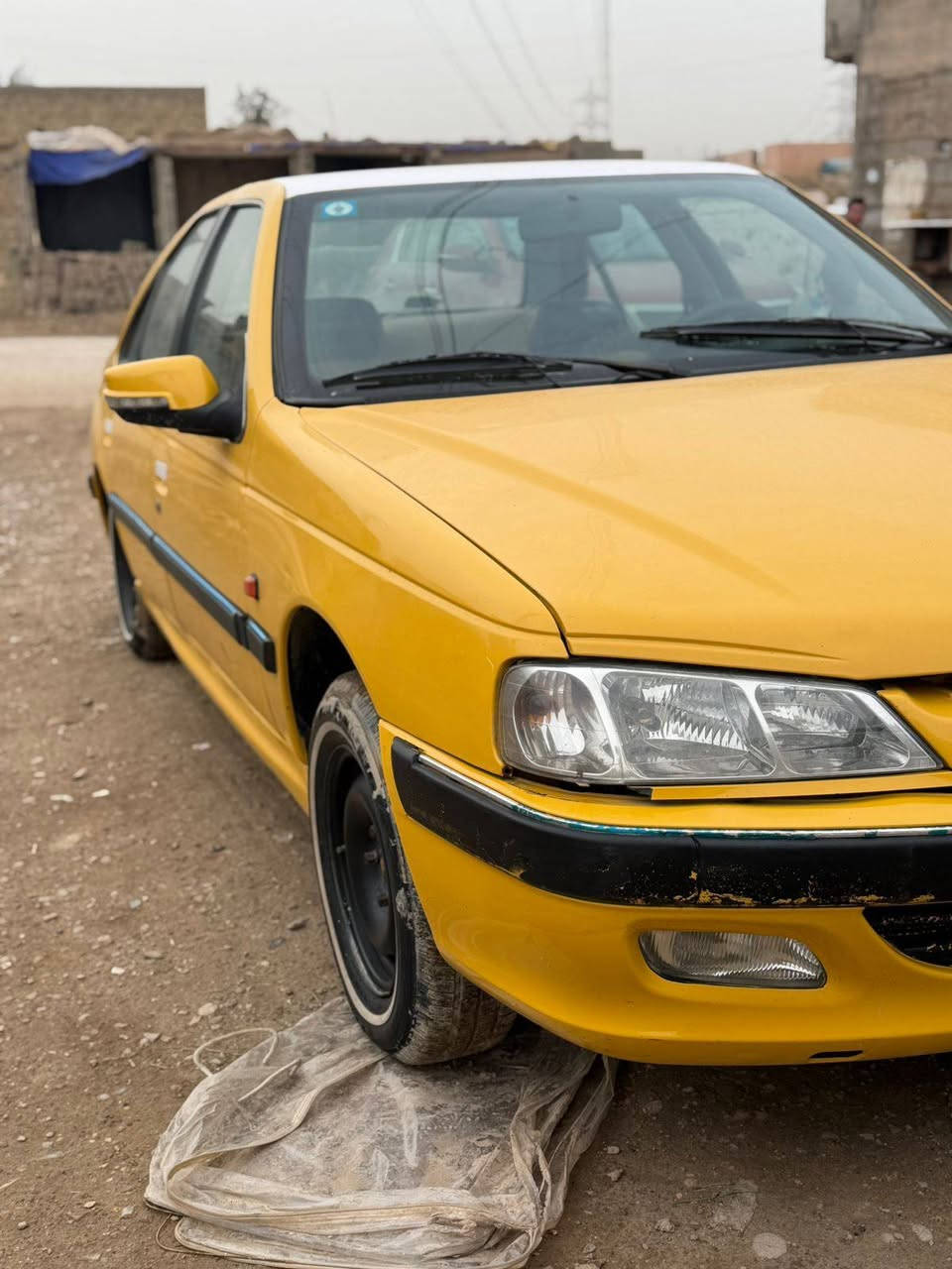 سلام عليكم
بيجو بارص مديل 2011 
سياره نضيفه معنه الكلمه مصبوغ جماليه كير مكينه خير من الله ترايك وين ما تريد لا تنقيص لا تبخير تبريد عوزه بس غاز 
سياره باسمي 
باتري جديد صدر جديد دوشمه جديده تخم تاير جديد 
مكاني مدينه صدر السعر ٣٥ 
رقم ***********
