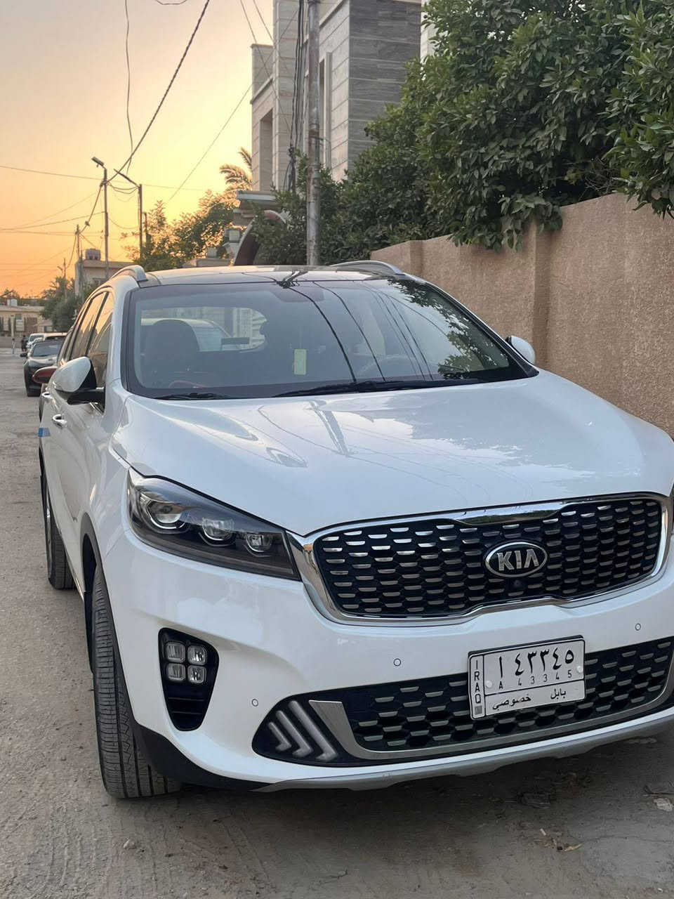 سورنتو ٢٠٢٠ 

خليجي مكفولة ماشية ٢٨ الف كيلو حقيقي 

سيارة كفالة محرك ومكينة وما مفتوح بيها برغي 

(فور ويل)

 أعلى مواصفات بالخليجي  
بانوراما 
كامرات ٣٦٠
كشنات تدفئة تبريد 
كشنات  الخلفية تدفئة 
بردات للكراسي الخلفية  بلادية
اوتوهولد 
سايد بريك كهرباء
كراسي كهرباء 
جنطة كهرباء تفتح عند الاقتراب 
ويل ١٩ 
بصمة 
كشنات جلد بلادي 
 شاشة ابل كار بلي

السعر ٢٨٥ 
للإستفسار ***********
