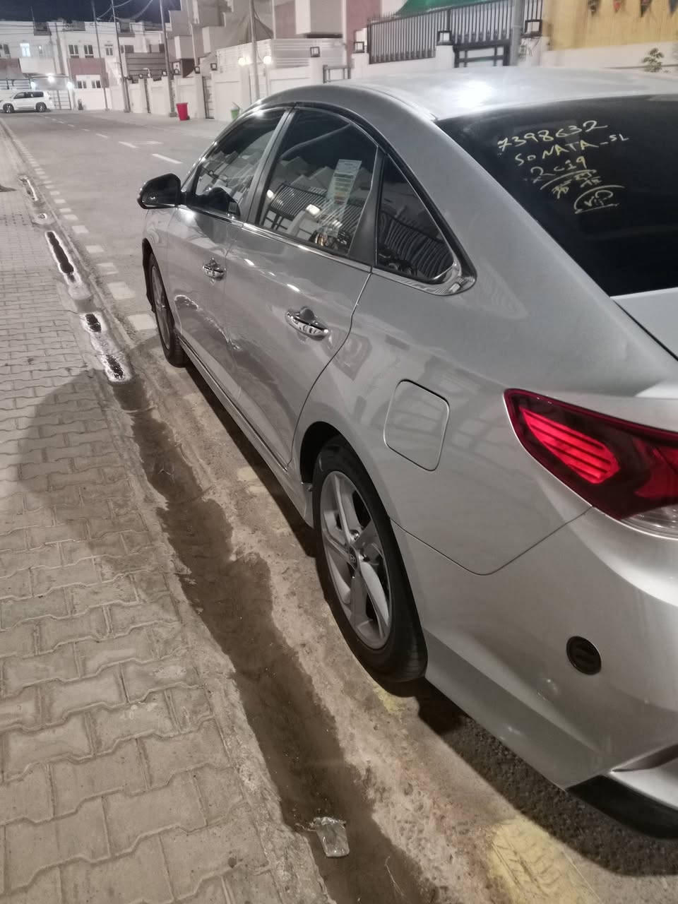 السلام عليكم سوناته موديل2018خليجي مكينه 2400 مري شفط حساس خلفي اصل شاشه وكامره بلادي تبريد خلفي شاشه اعطال ماشيه 166 السياره مكفوله من الضربه بيهه صبغ قطع ابيع حزام السعر 133 وبيهه مجال ***********المكان النجف
