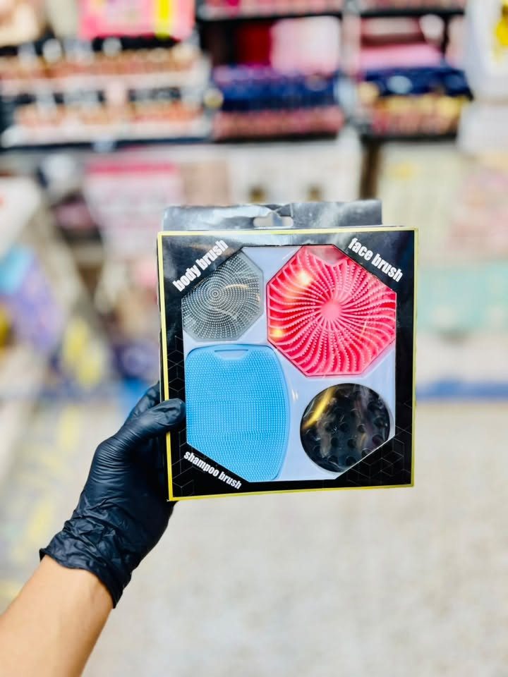 بكج ليفة السلكون الأصلي وليس التقليد 🛀🏾🧼🔴أصلي فقط 100٪؜🔴المميزة ليفة سلكون سهلة الاستخدام وتساعد على التنظيف بعمق طويلة لتصل الى كافة انحاء الجسم متوفرة بعدة الوان ‎ كوزمتك ريتال الماركات العالمية والأصلية فقط ‎التميز عنوان المصداقية 🔥‎🔸 العنوان الديوانية حي الوحده الثانيه قرب جامع الامام الرضا ع‎🔸 يوجد توصيل داخل مركز الديوانية ولجميع محافظات العراق  ‎🔸 للحجز رقم الهاتف 📞 ***********‎🔸او مراسلتنا على البيج‎🔸#كوزمتك_ريتال‎🔸 تجهيز العرائس بأسعار مناسبة‎🔸 تجهيز صالونات#كوزمتك_ريتال_الديوانية #اكسبلور #نضافة #العراق
