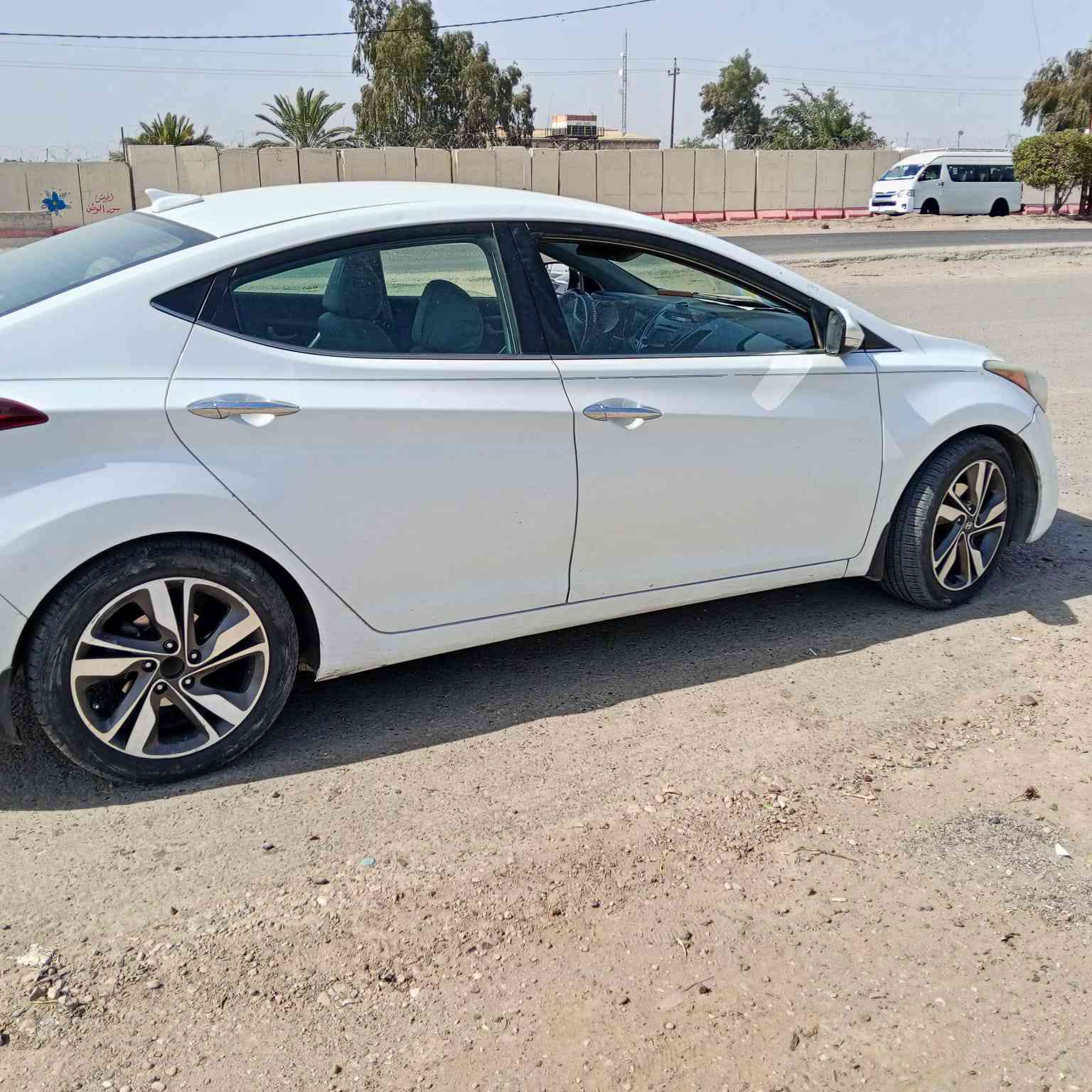 السلام عليكم
#النترا 2015 أمريكي
#حادثها قطعتين جاملغ وباب الأيمن 
#محرك 1800 دوش
#سنوية هزة كلها جديد
#سيارة بأسمي
#سيارة ماناقصها برغي 
#كير محرك كفالة 
#مستعجل ع بيع بسبب سفر لأجراء عمليه 
#السعر 105
#الاستفسار ع خاص واني خادم


**إذا كنت صاحب هذا الإعلان وتريد حذفه لأي سبب، رجاءا أرسل رسالة إلى الدعم الفني**