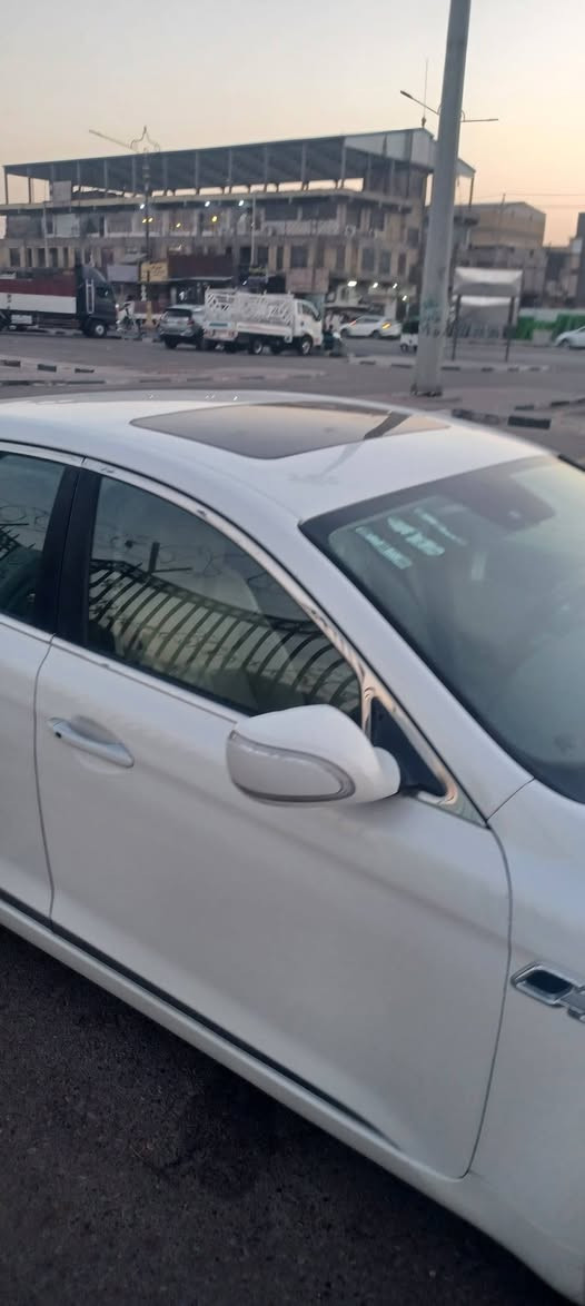 سلام عليكم كيا كوريس الفئه الثاني خليجي فول مواصفات للبيع فقط رقم بغداد بسمي انكليزي  5 بردات سيارة احلا من الصور فقط بيه تبديل باب وجاملغ امامي اصلي شركه بدون دواخل للاتصال ع الرقم *********** السعر 155وبيه مجال
