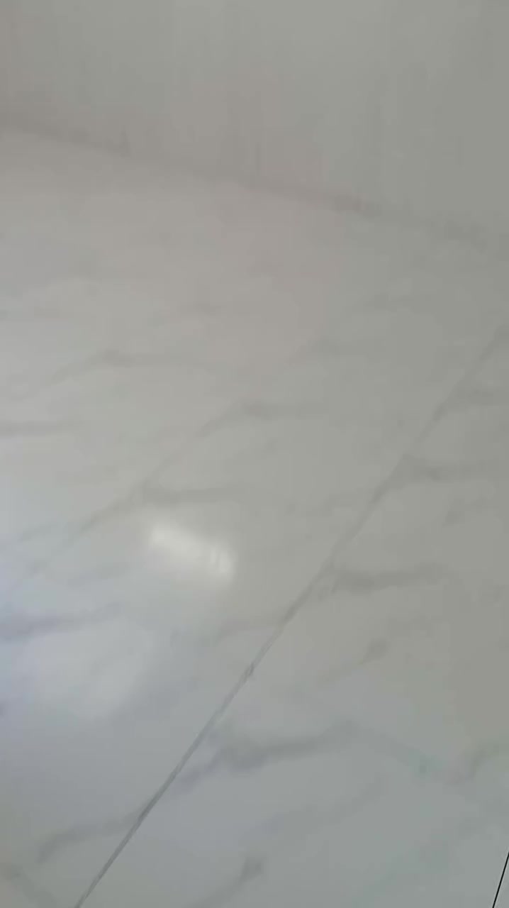 السلام عليكم خلفه بورسلين شغل درجه اولى متفرغ حاليا ***********
