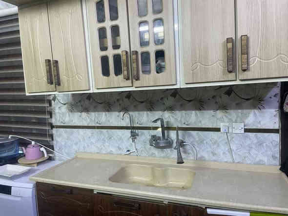 كاونتر للبيع مكان زيونه السعر مليون ونص ***********
