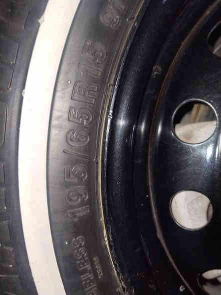 سلام عليكم تخم تاير خط ابيض للمراوس بتاير اسود تايرات انضاف الاتصال ***********
