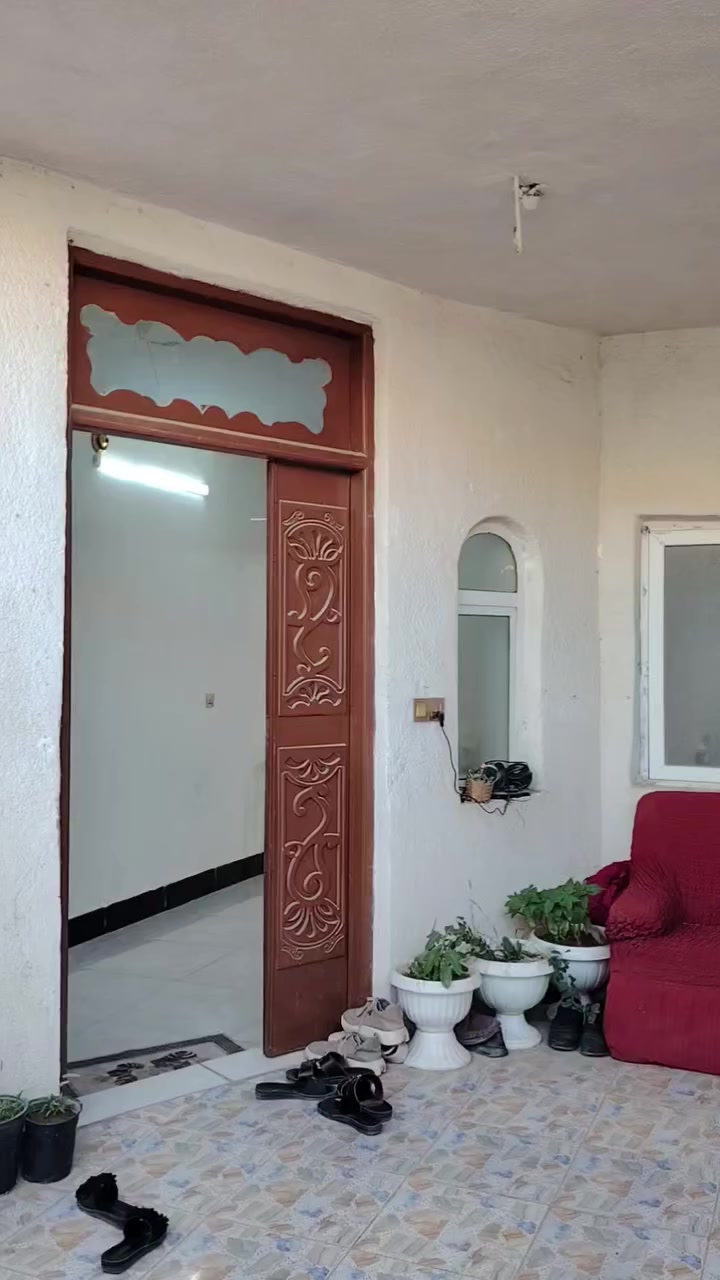 بيت للبيع
طابو صرف 
 طويريج حي العسكري شارع نظوري
المساحة 280م الواجهة 12م
خدمات كاملة
سعر مناسب
للاستفسار؛ ***********
للمزيد من العروض متابعة الصفحة
