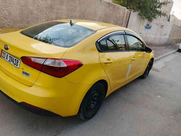 فورتي موديل 14 سياره وارد امريكي ملاحظه السياره جاهزه من كل شيء تخم تاير تبريد شغال رقم بغداد مشروع وطني مكان السياره بغداد بلديات السعر 91 وبيها مجال اتصال فقط ***********
