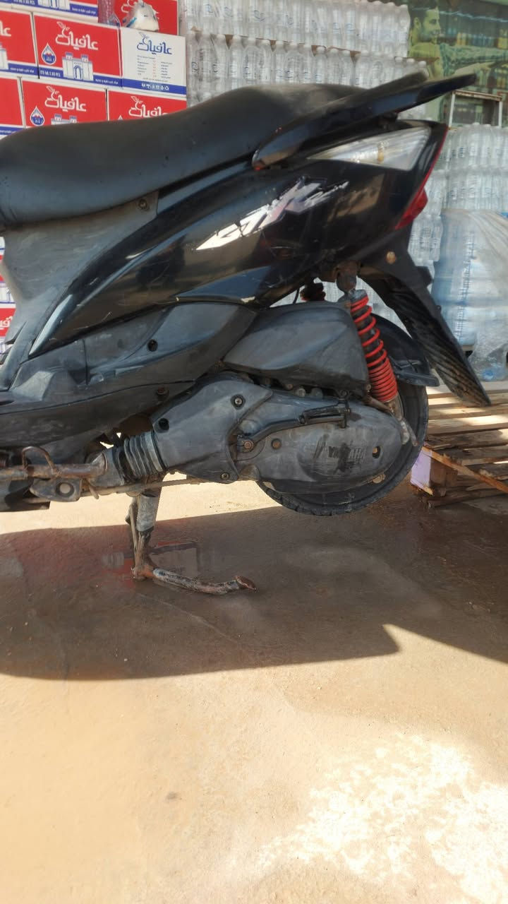 سلام عليكم دراجه ثعلب للبيع   مكينه   نظيفه ما مفتوح بيهه برغي     حله التاجيه  رقمي ***********
