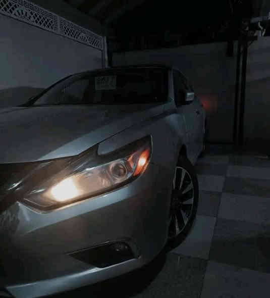 السلام وعليكم
نيسان التيما ✈️ 

موديل 17👀
تبريد ثلج ❄️ 
تدفئه شغالة 💯 
تنتة 🫶💙 
شاشة بلادي 📷
كامرة 🤎
سيارة جديدة 💚
محرگ جديد 
4V✈️2,5
وراد امريكي 🇺🇸
سيارة فول 🧿🪬
مكاني ديالى خانقين او جلولاء 
***********
***********
السعر 135 🪬 بيع او مرواس 
جماعت العشرين لاحد يعلق 👉
اعذروني على الإطالة 🖐🏼
