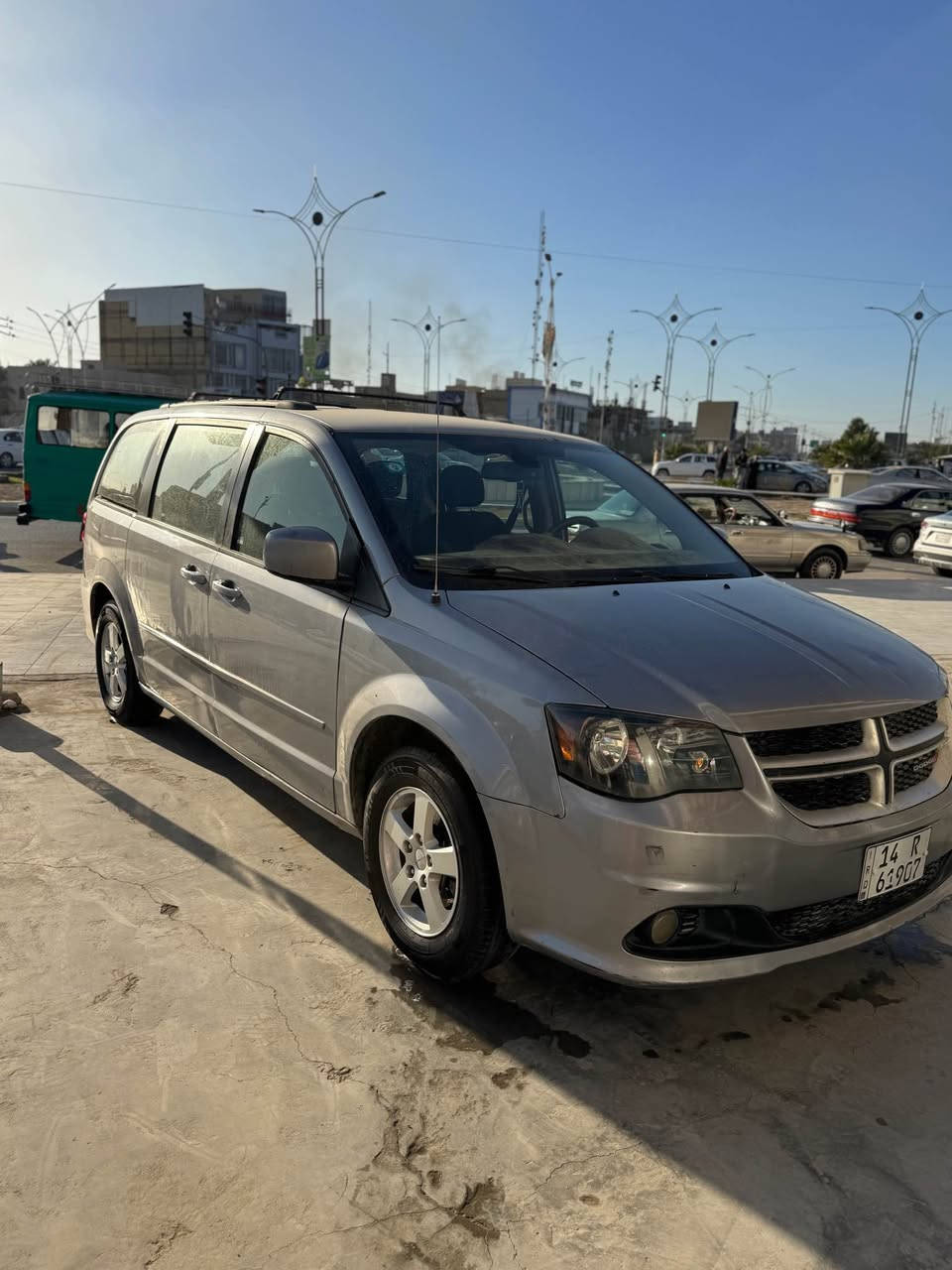 دوج كرفان فئة كرو بدون فتحه

موديل 2013

رقم بصره دولي بسمي شخصيا

7 راكب 

كشن منفصل سياحي

كشن كهرباء

كروز سرعه 

تبريد 3 قطع 

تشغيل عن بعد

شاشه اعطال

فتح وغلق الابواب بالبصمه 

نظام ايكو 

نظام مانع انزلاق 

ابواب كهرباء 

جنطة كهرباء 

شاشه جديده اندرويد

محرك 3.6 

اللون رصاصي 

كير محرك حداديه كهربائيات تبريد راديترات مكفوله

السعر 118 بيها مجال بسيط

اتصال على الرقم 

مكان السياره الناصريه تقاطع الرايات

*********** ناصرية, ذي قار
